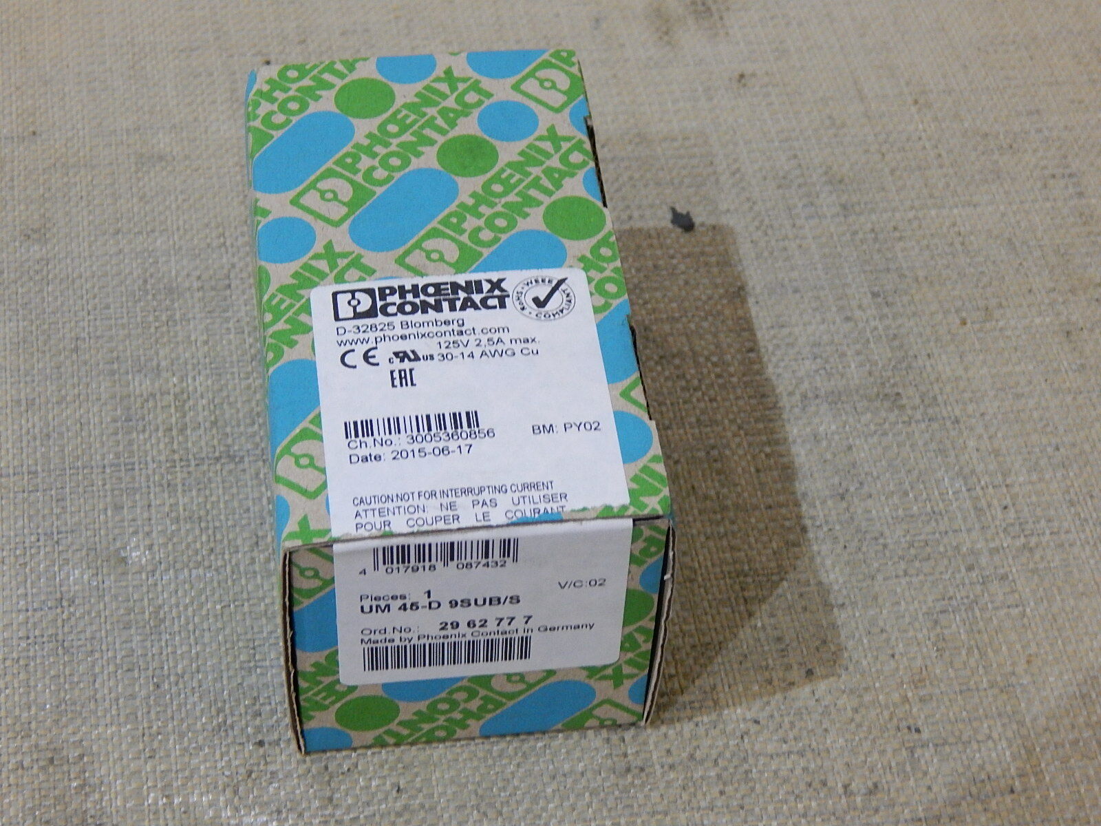 Phoenix Contact um 45-D 9SUB/S Buchse  Schnittstelle Module P/n: 2962777 New