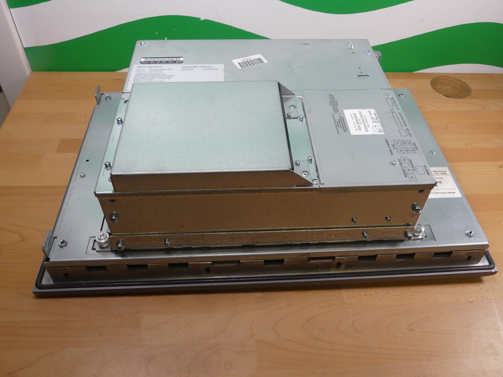 Siemens 6AV7892-0BH60-1BE0  SIMATIC HMI IPC677C  PANEL PC