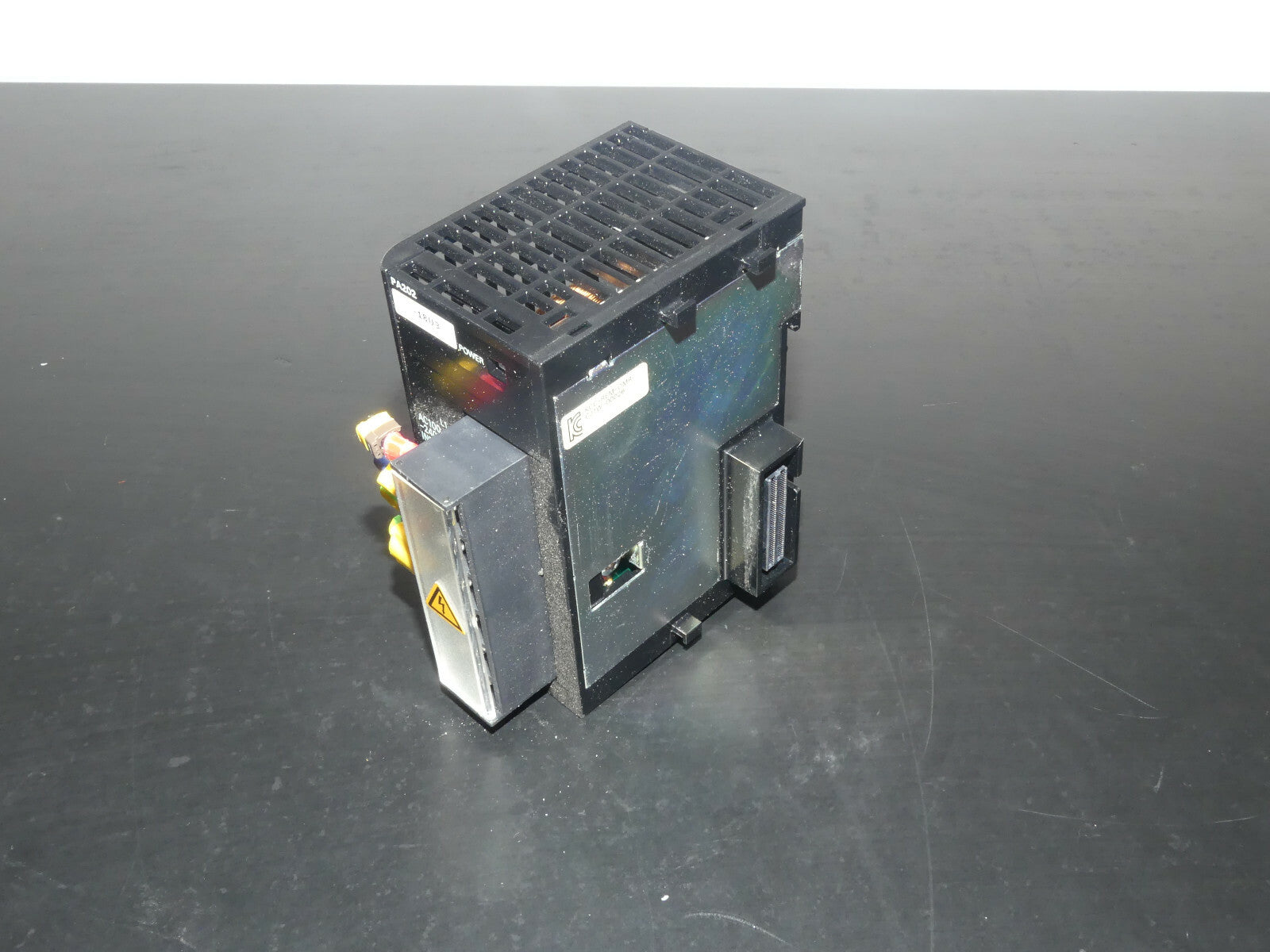 Omron CJ1W-PA202