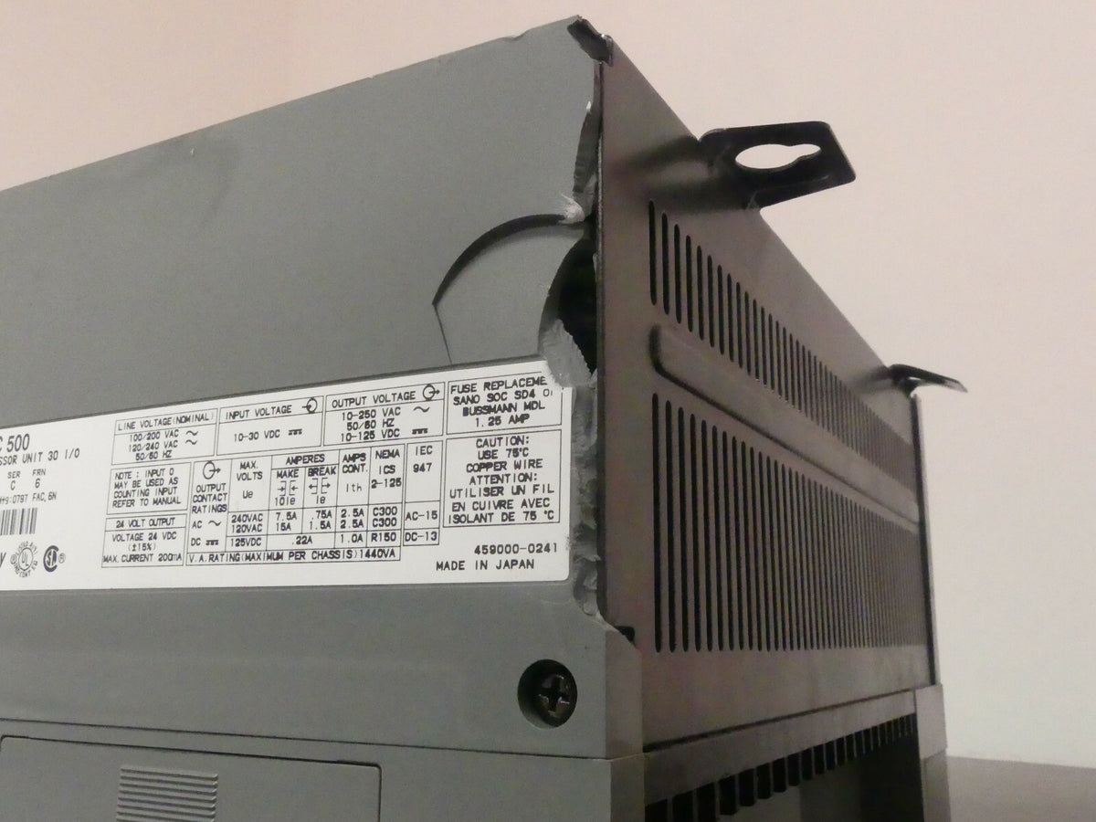 Allen Bradley 1747-L30C (Leicht beschädigt - S. Bilder)