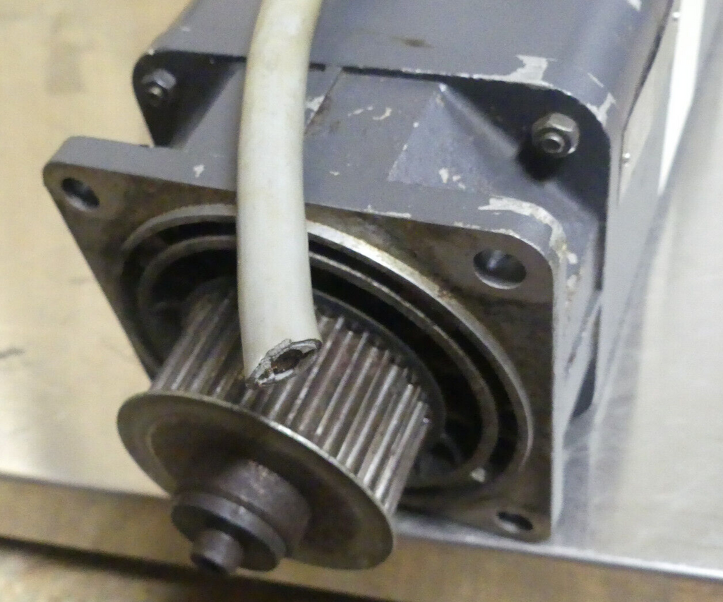 Siemens  1FT5076-0AF01-2-Z Permanent Magnet Motor used