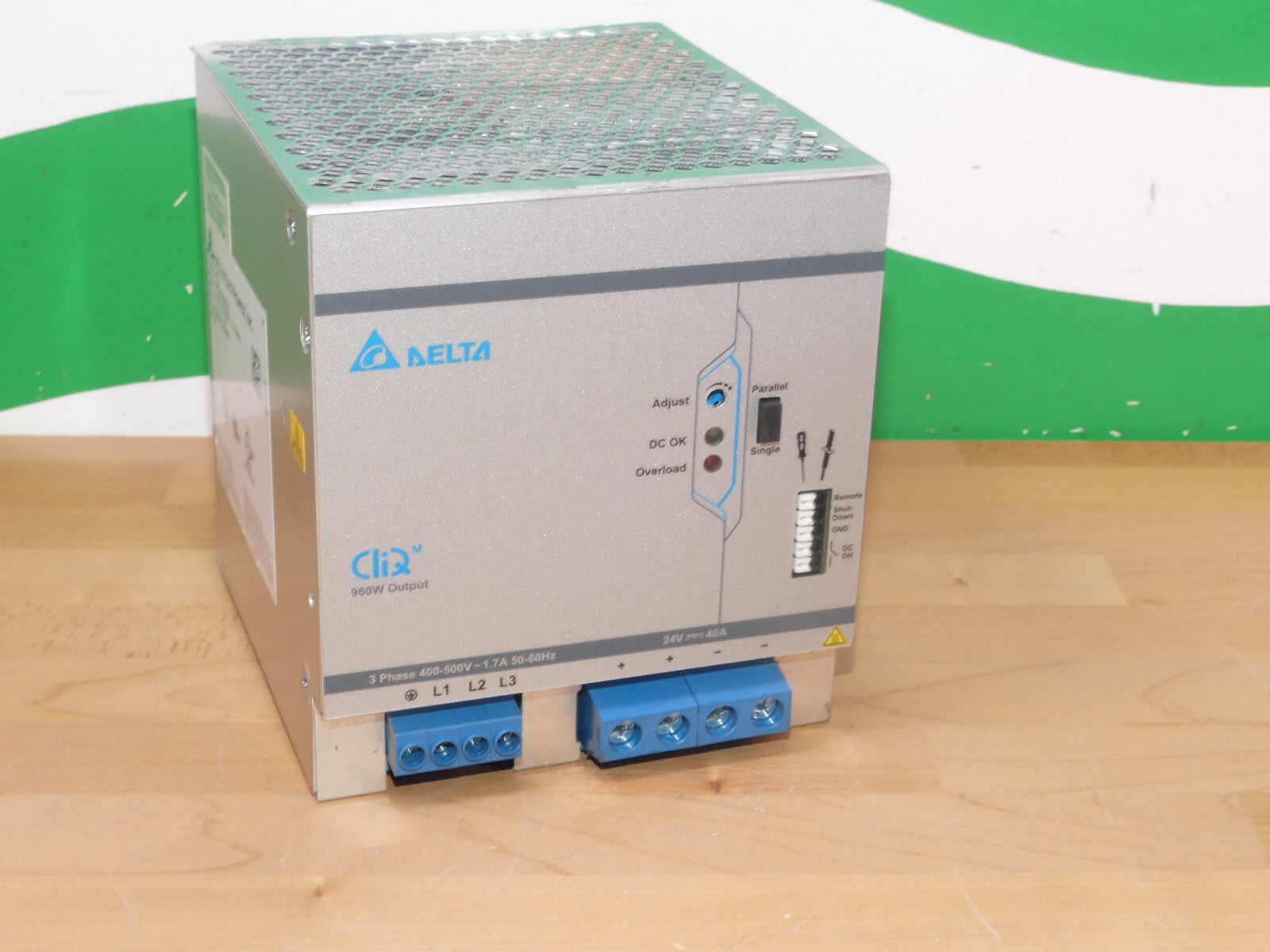 DELTA ELECTRONICS DRM-24V960W3PN switching power supply