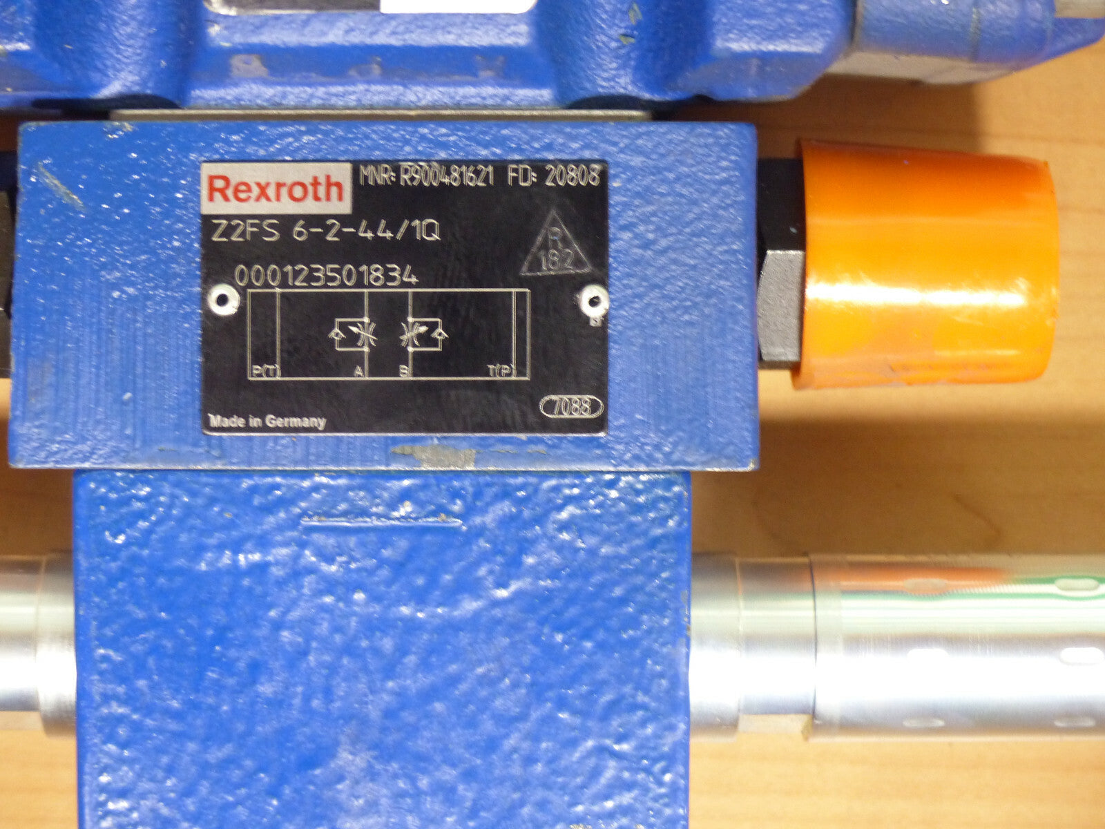 Rexroth Wegeschieberventil 4WEH 10 E47/6EG24N9ETSK4/B10 /4 WE 6 J62/EG24N9K4/B10