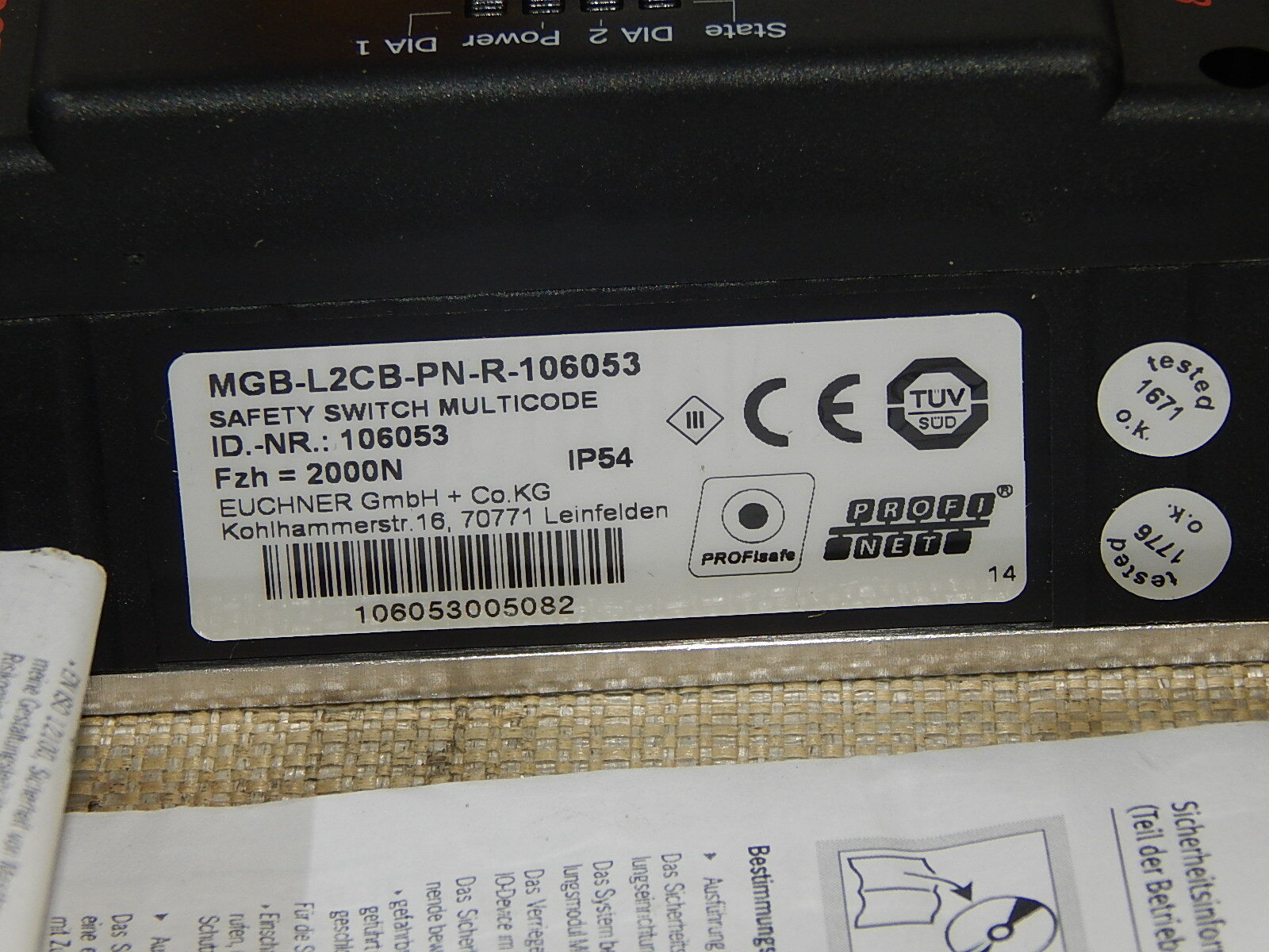  EUCHNER MGB-L2CB-PN-R-106053 //Safety Switch Multicode K2014-3119-01 