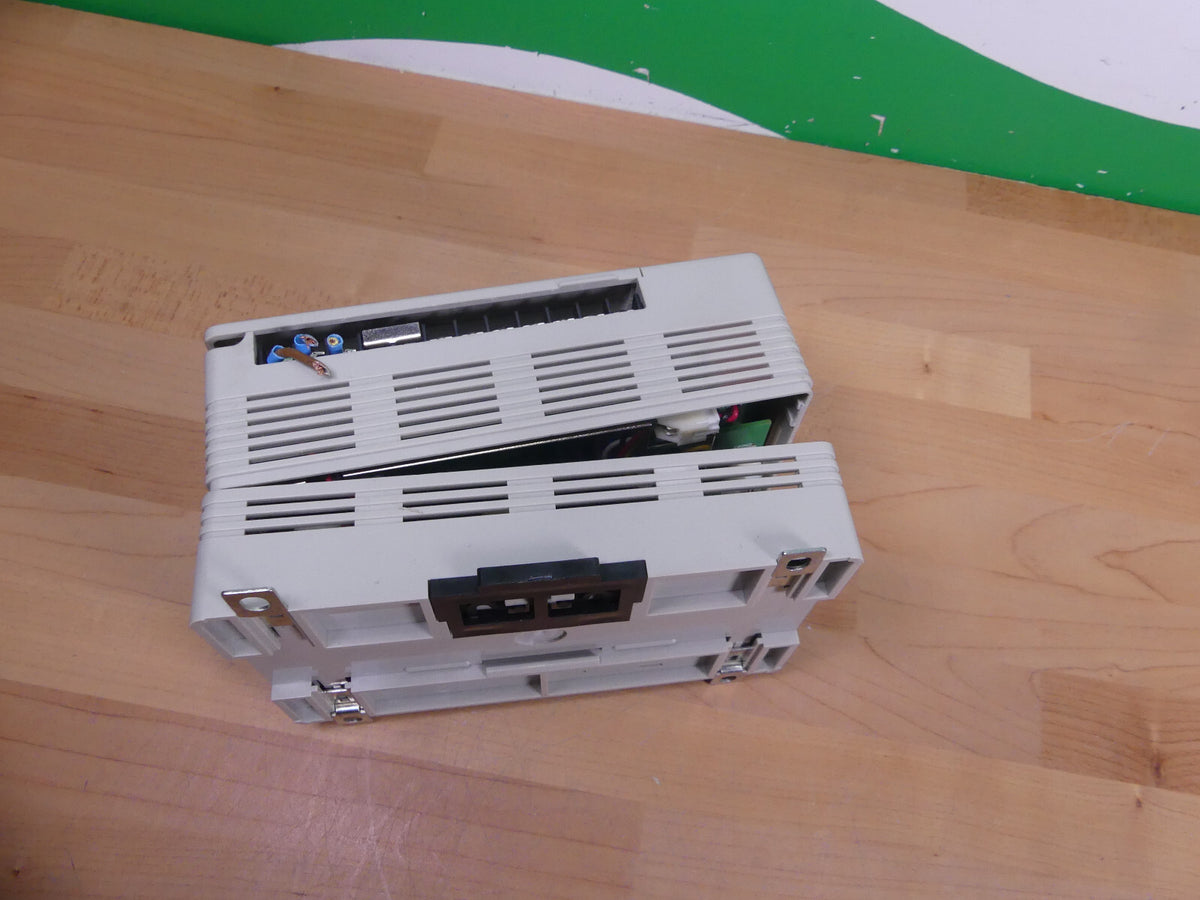 KEYENCE LK-2101 Leicht Beschädgit s.Bilder