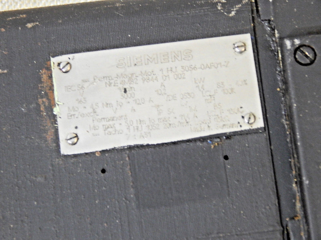 Siemens 3~Permanent Magnet Motor  1 HU3056-0AF01-Z  Used