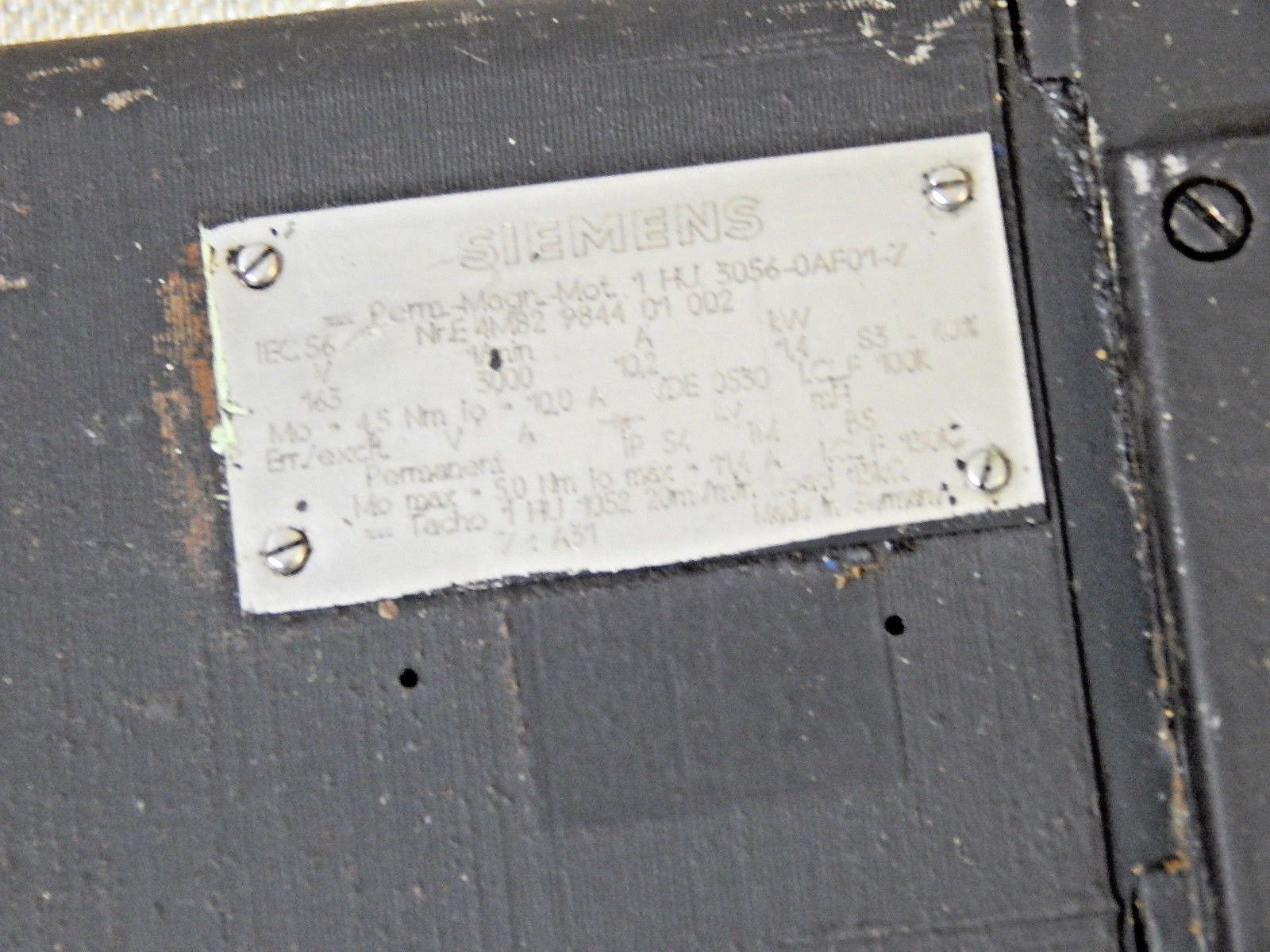 Siemens 3~Permanent Magnet Motor  1 HU3056-0AF01-Z  Used
