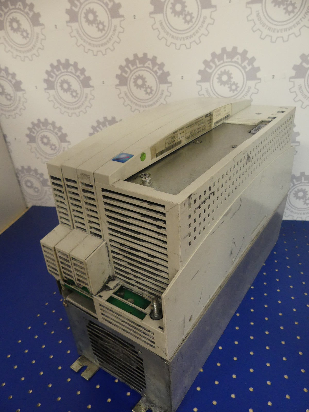 LENZE EMB9341-E leicht beschädigt s.Bilder