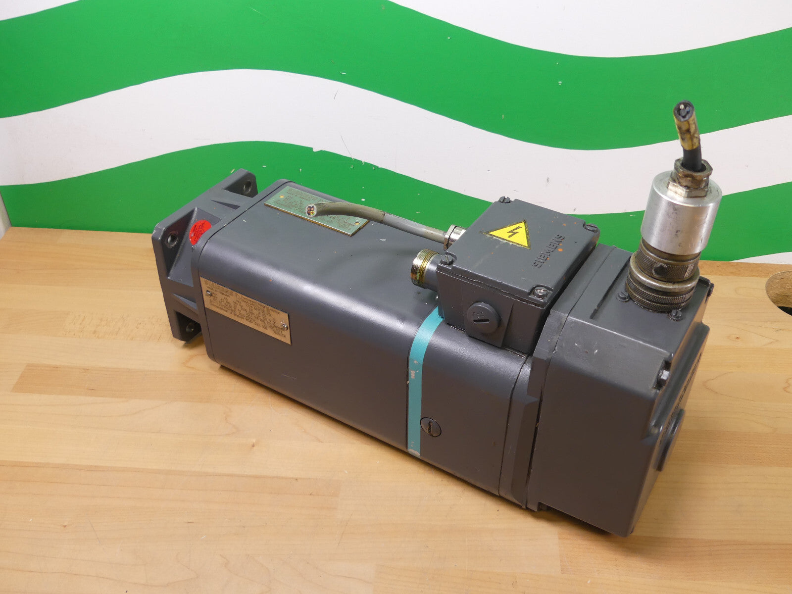 Siemens Servomotor 1FT5064-0AC01-2-Z