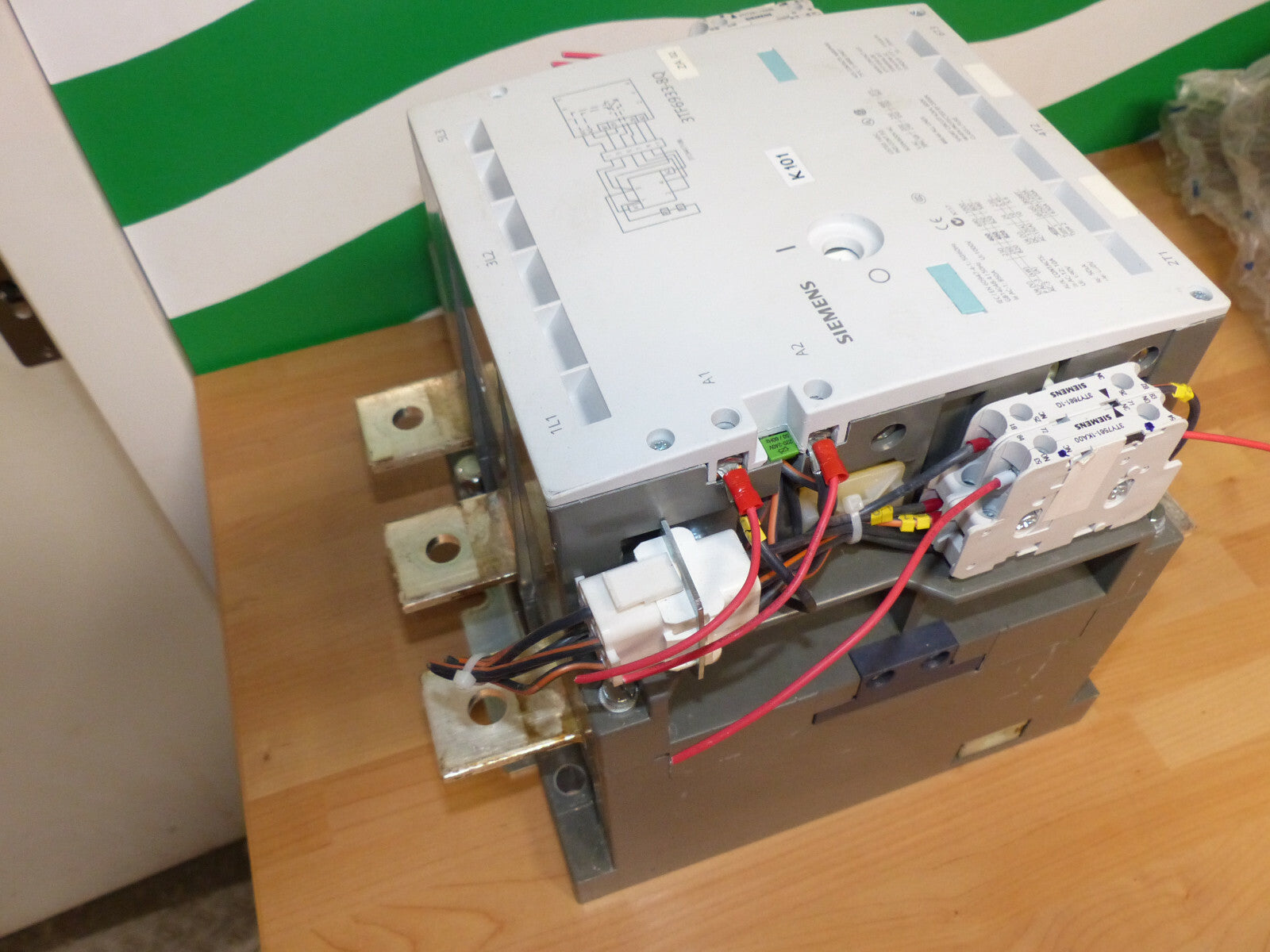 Siemens 3FT6933-8QL7-Z // 3FT6933-8Q