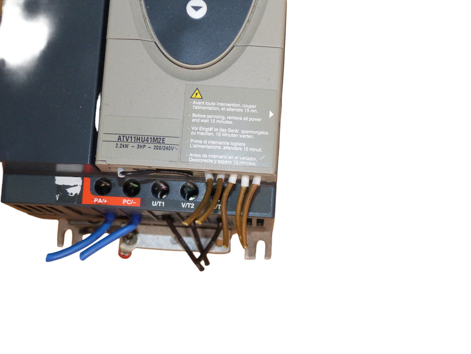 Schneider Electric atv11hu41m2e    atv11hu41m2e  2.2kw 3hp