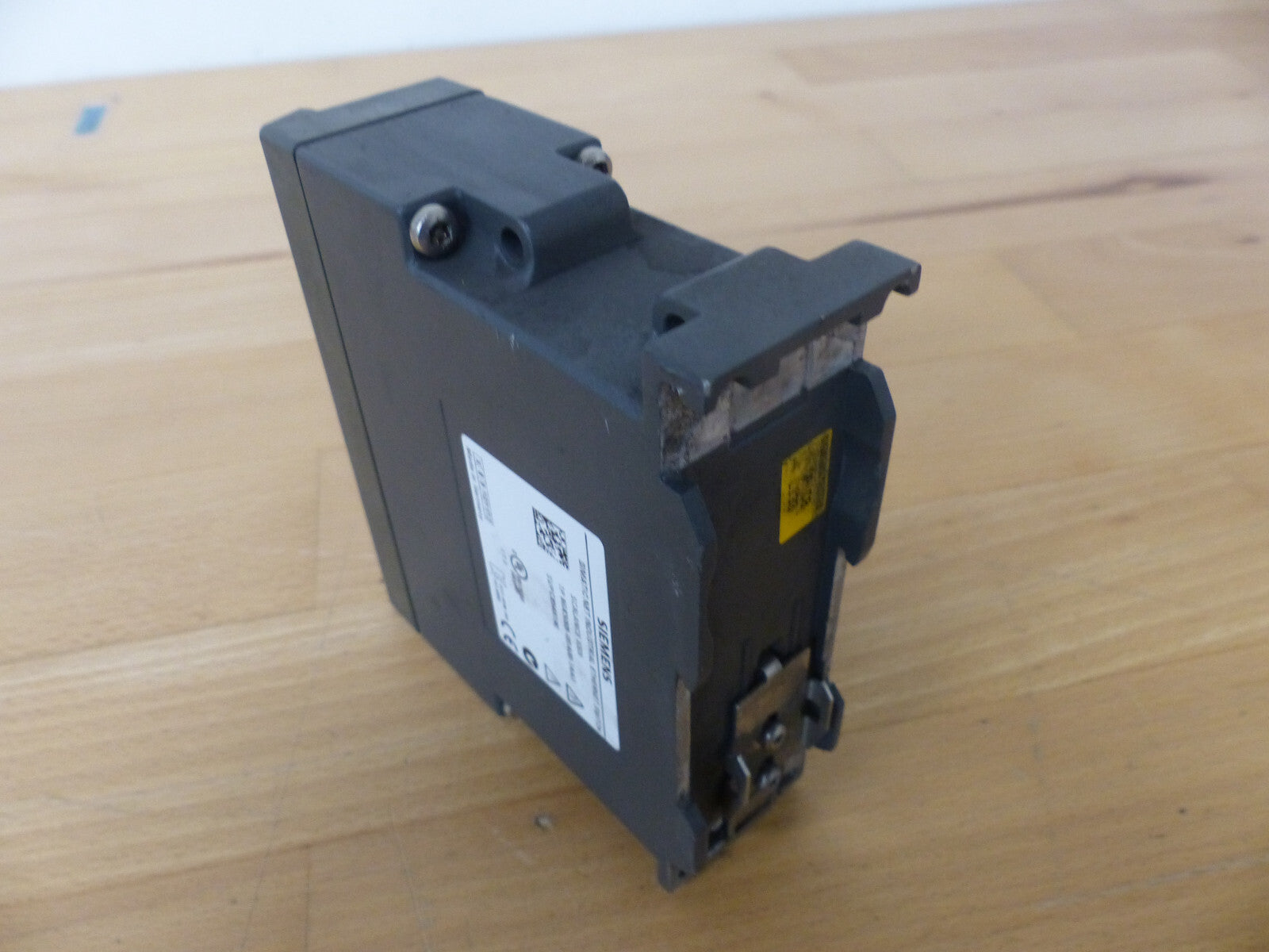 SIEMENS SIMATIC NET INDUSTRIAL ETHERNET SWITCH SCALANCE X005 1P 6GK5005-0BA00-1A