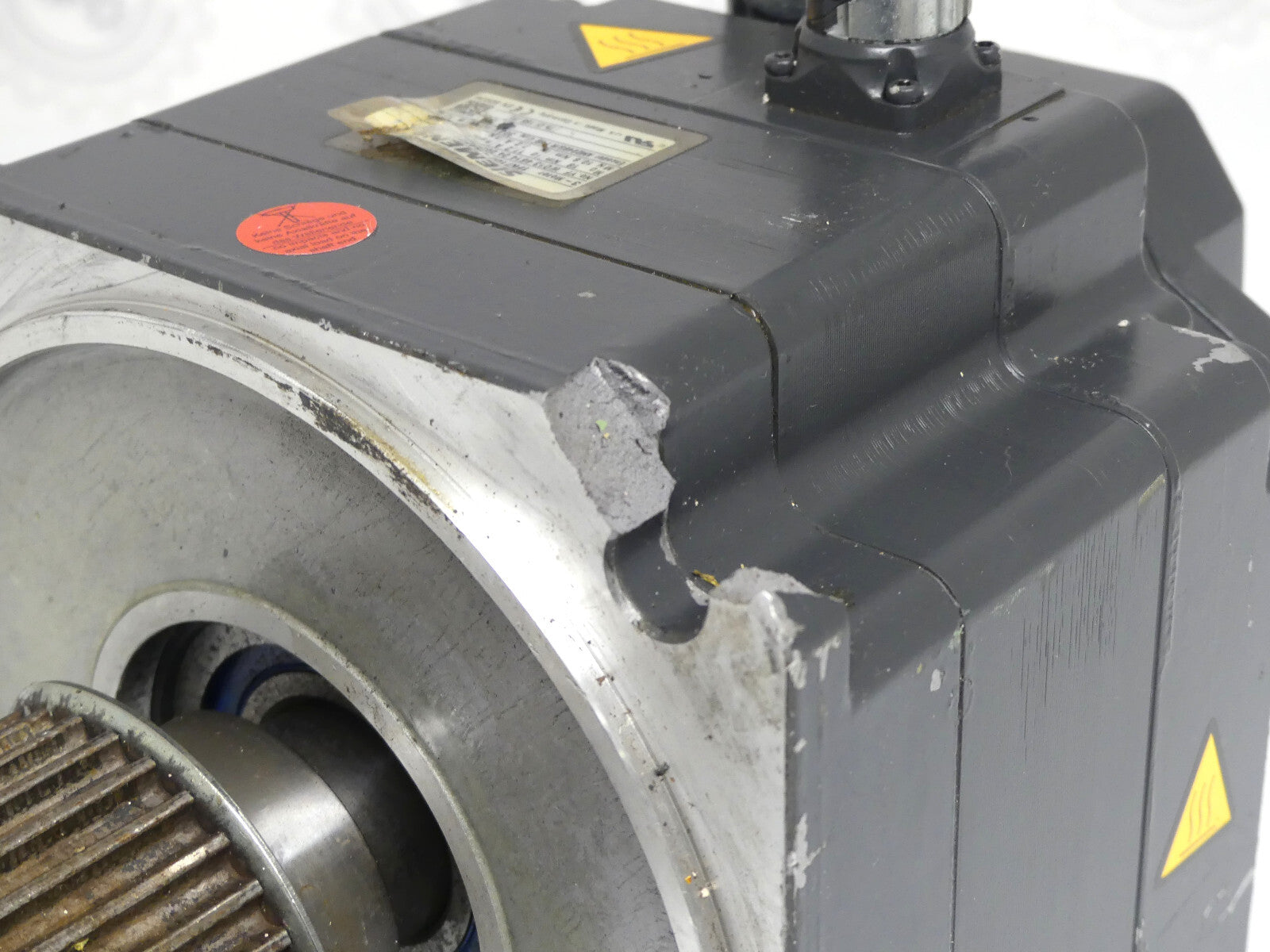 SIEMENS 1FK7100-5AF71-1EG3  ( leicht beschädigt )