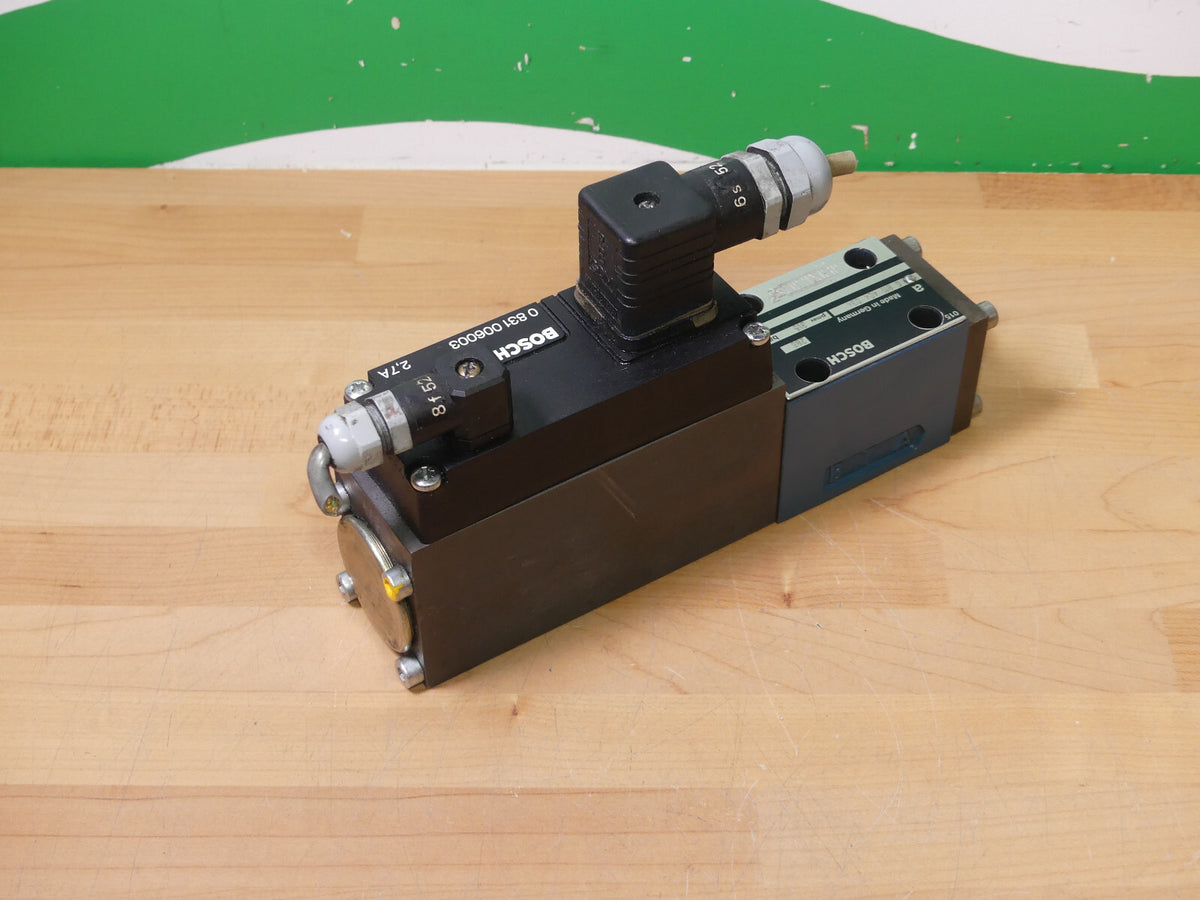Bosch Regelventil 0 811 404 034 pmax 315 bar + 0 831 006003 2,7A