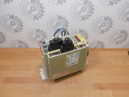 Omron SGDH-04AE-0Y MIT JUSP-NS600
