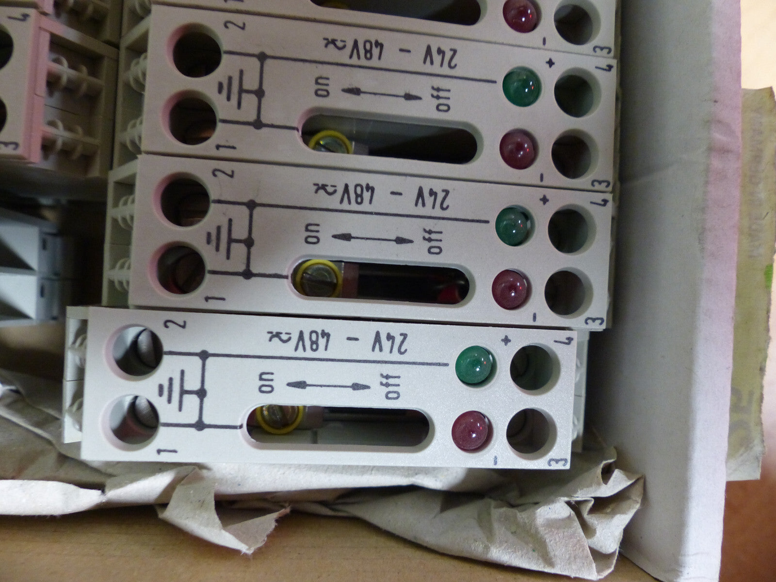 21 x  Stück Wieland Erdleitertrennklemme 9760 U/8 TKE 48 V/V0  57.110.1655.0