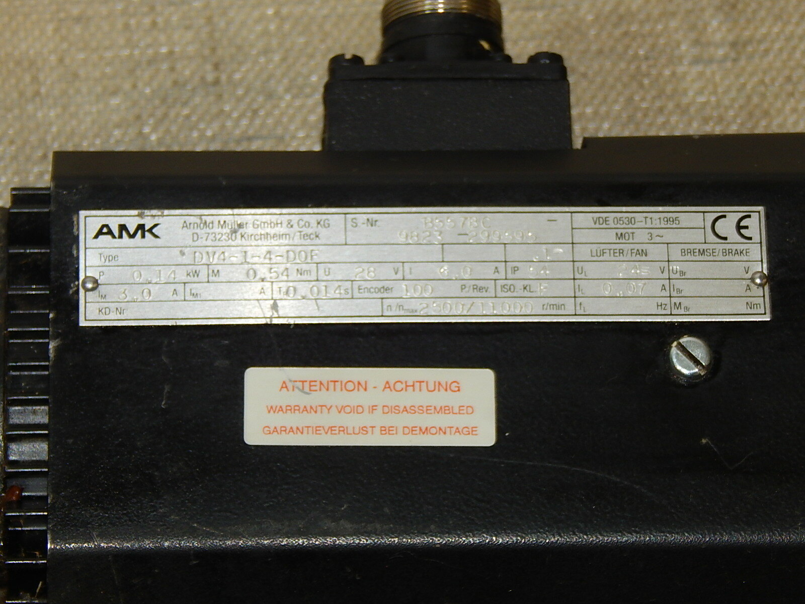 AMK servomotor DV4-1-4-D0F  0.14KW Used