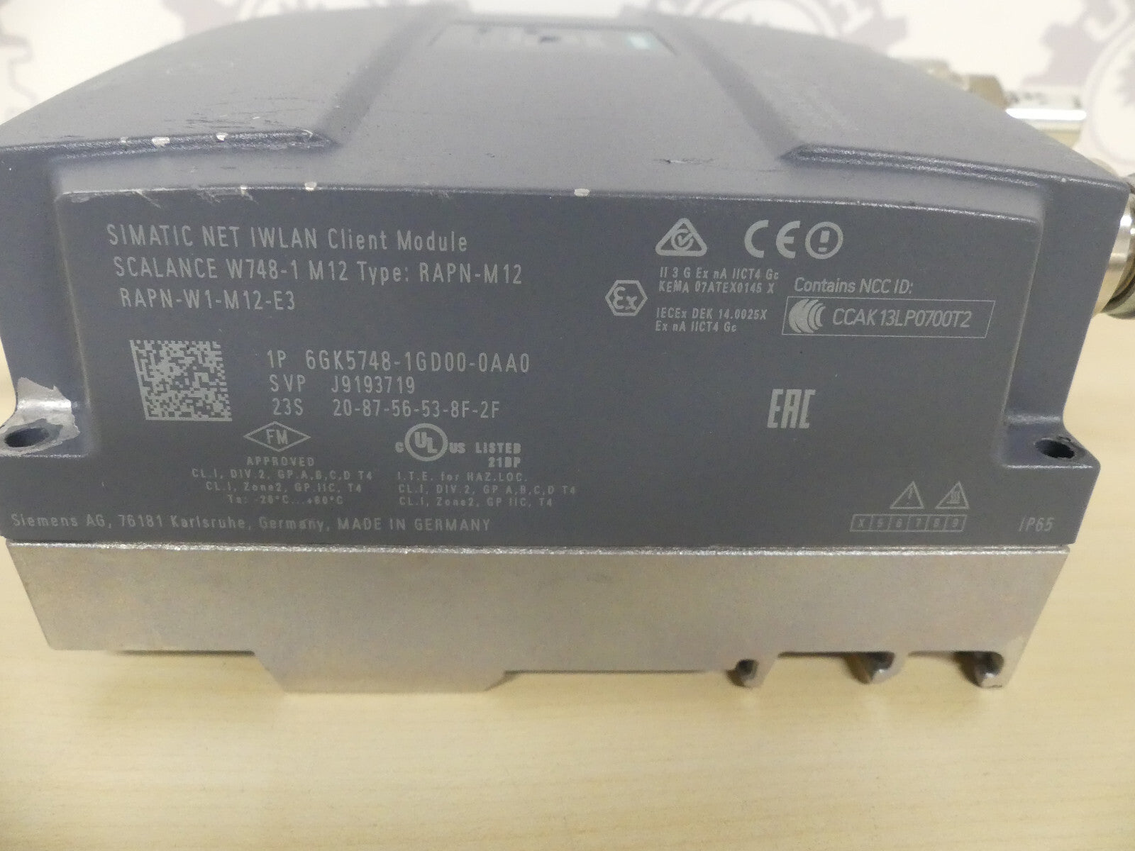 Siemens 6GK5748-1GD00-0AA0, leicht beschädigt s.Bilder