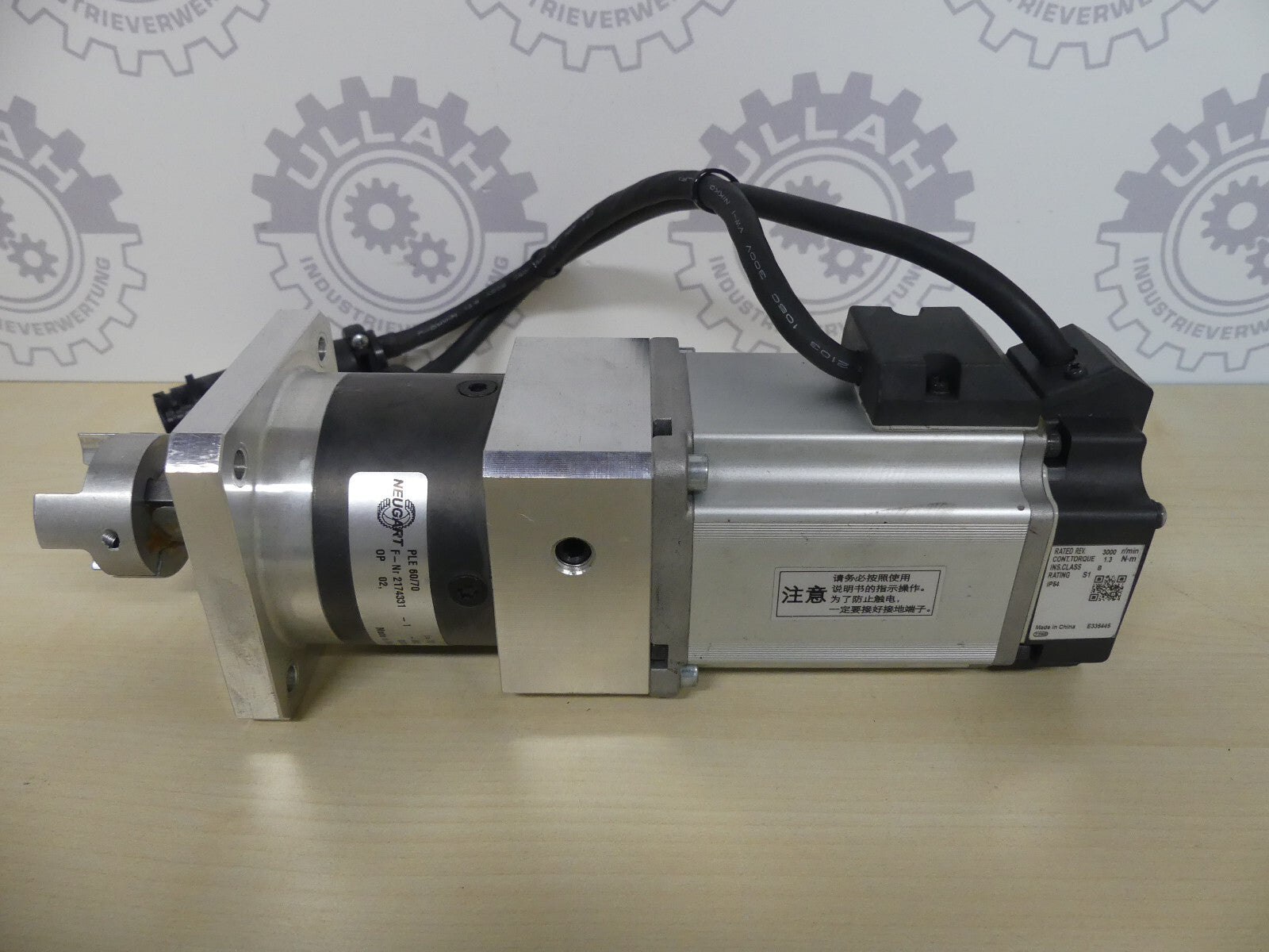 REXROTH MSM031C-0300-NN-M0-CH0 + NEUGART PLE 60/70 i=10