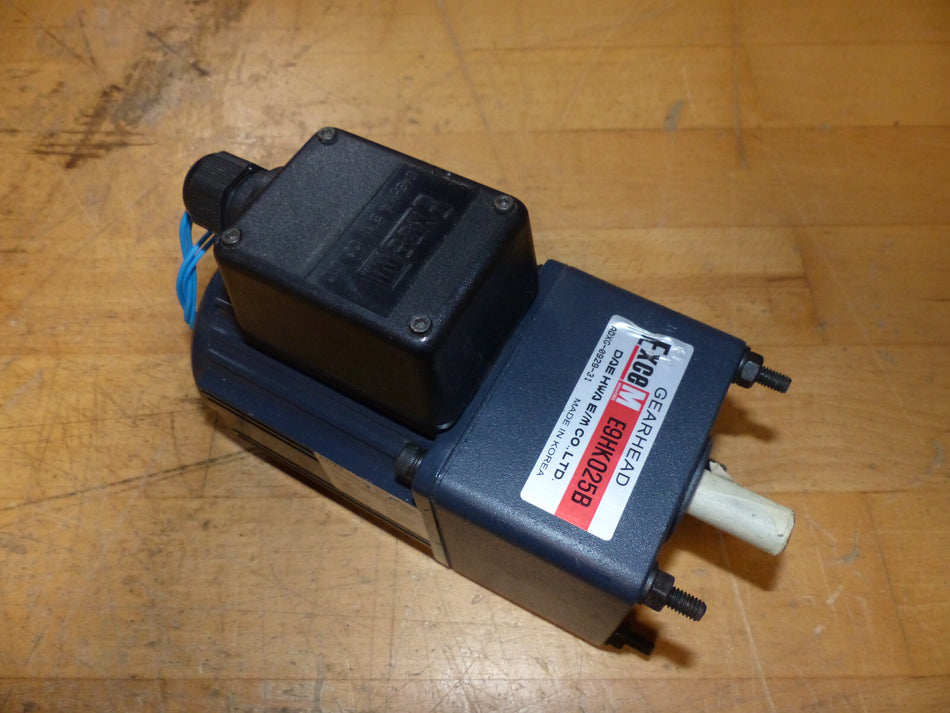 Kleinstirnradgetriebemotoren ATM P8K-630159 s.Bilder
