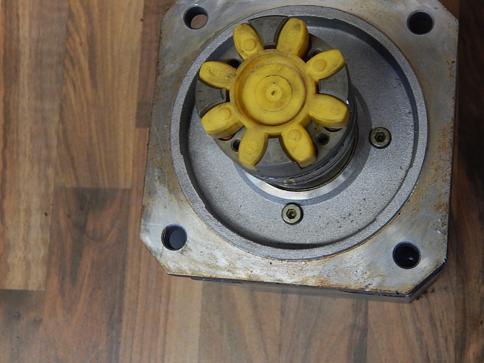 SIEMENS 3~Servomotor  1FT6082-1AF71-1EG1 Used