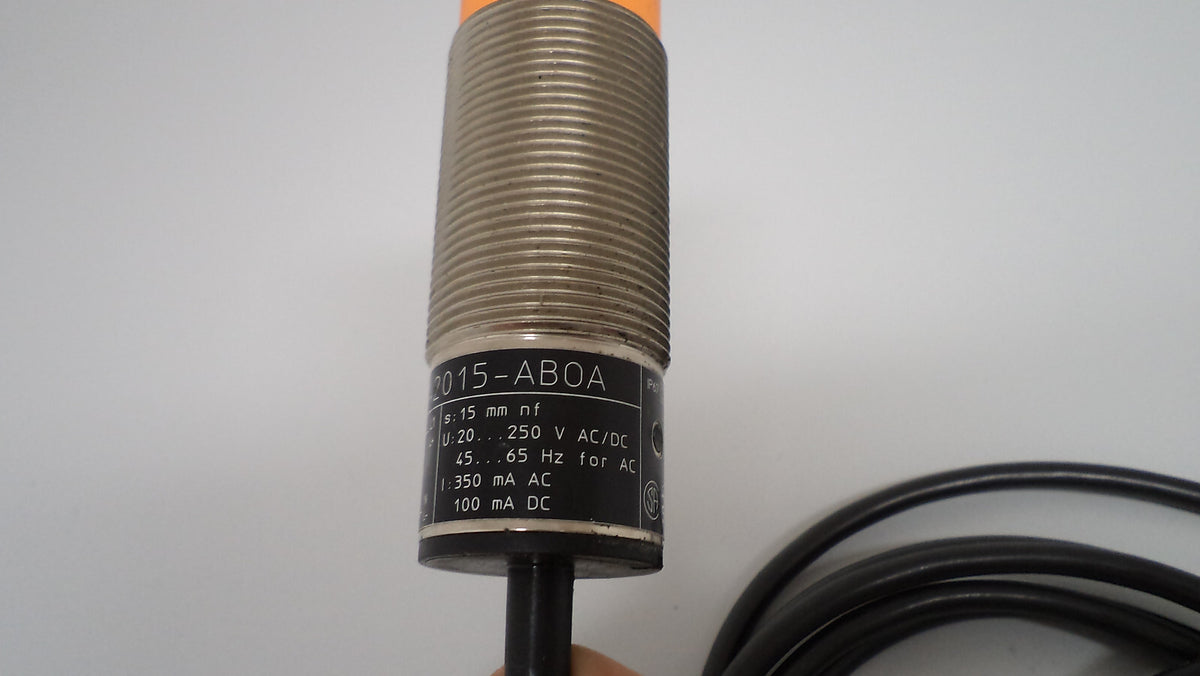 ifm efector induktiver Nährungsschalter II0012 IIA2015-AB0A