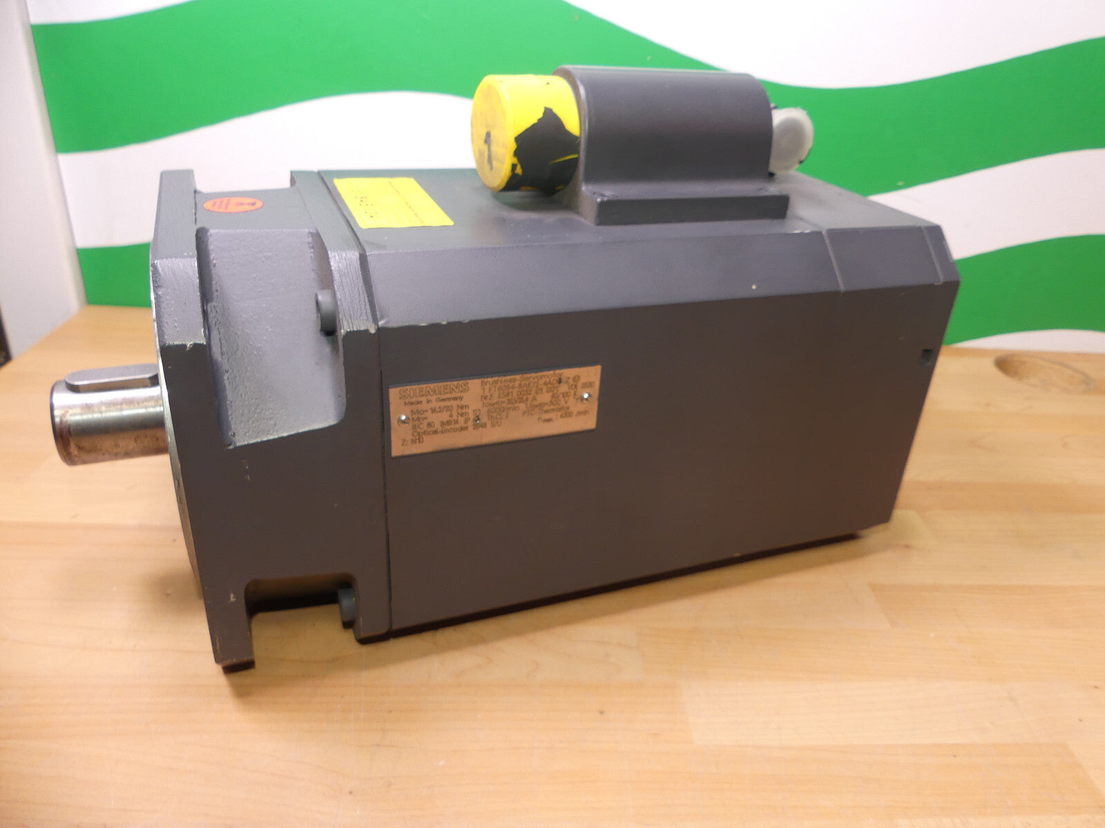 siemens 1ft6084-8ak72-4ad1-z used s.Bilder