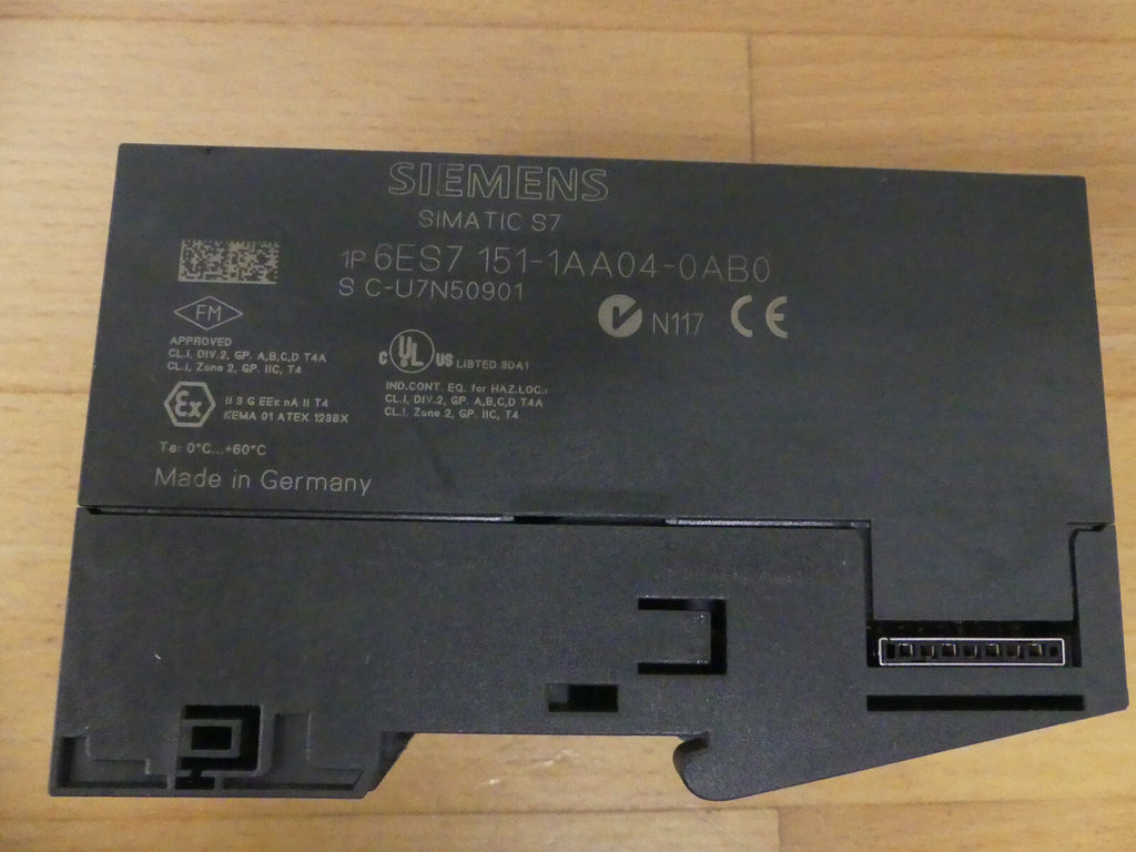 SIEMENS 6ES7 151-1AA04-0AB0