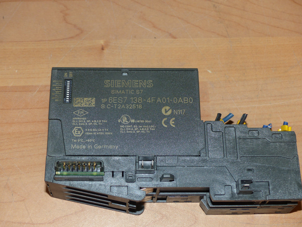 Siemens 6ES7 138-4FA01-0AB0   6ES7 1384FA010AB0