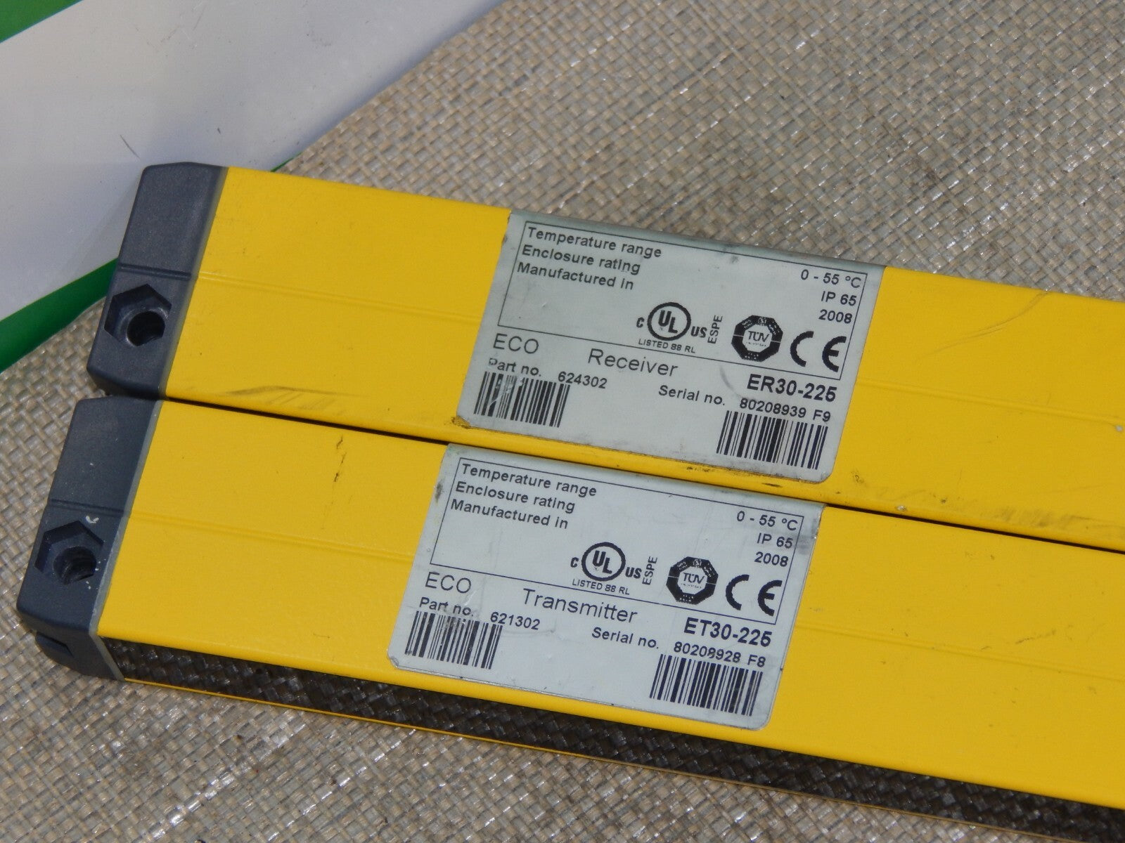 Leuze Lumiflex Receiver + Transmitter ET30-225 + ER30-225 used