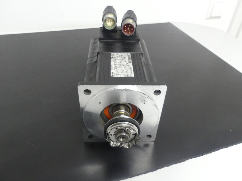 lenze MCS 12D20-SRSP2-A19N-ST5S00N-R0SU  MCS 12D20SRSP2A19NST5S00NR0SU used