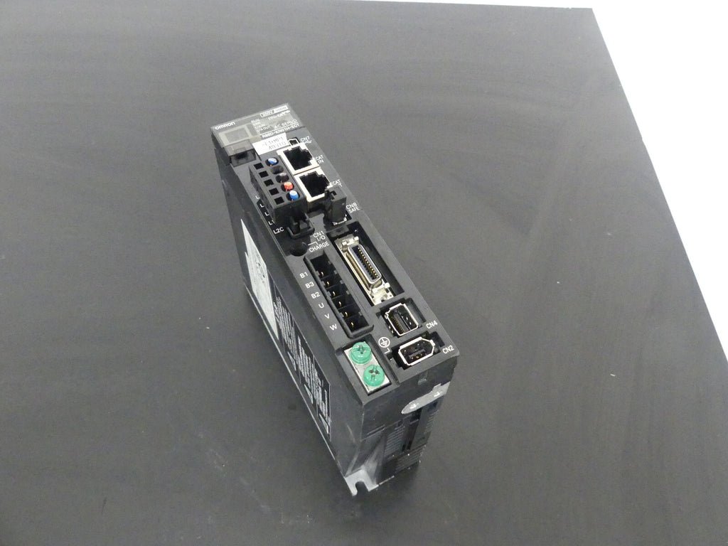 Omron R88D-KN01H-ECT  AC Servo Driver used