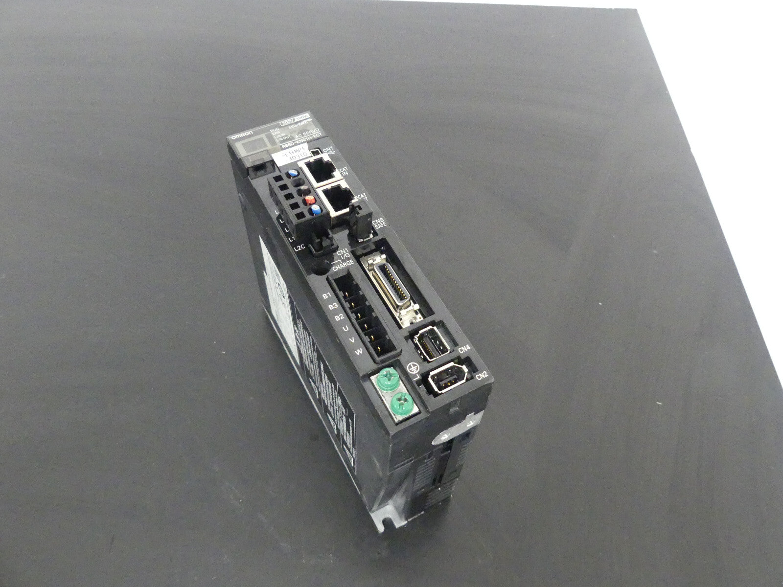 Omron R88D-KN01H-ECT  AC Servo Driver used
