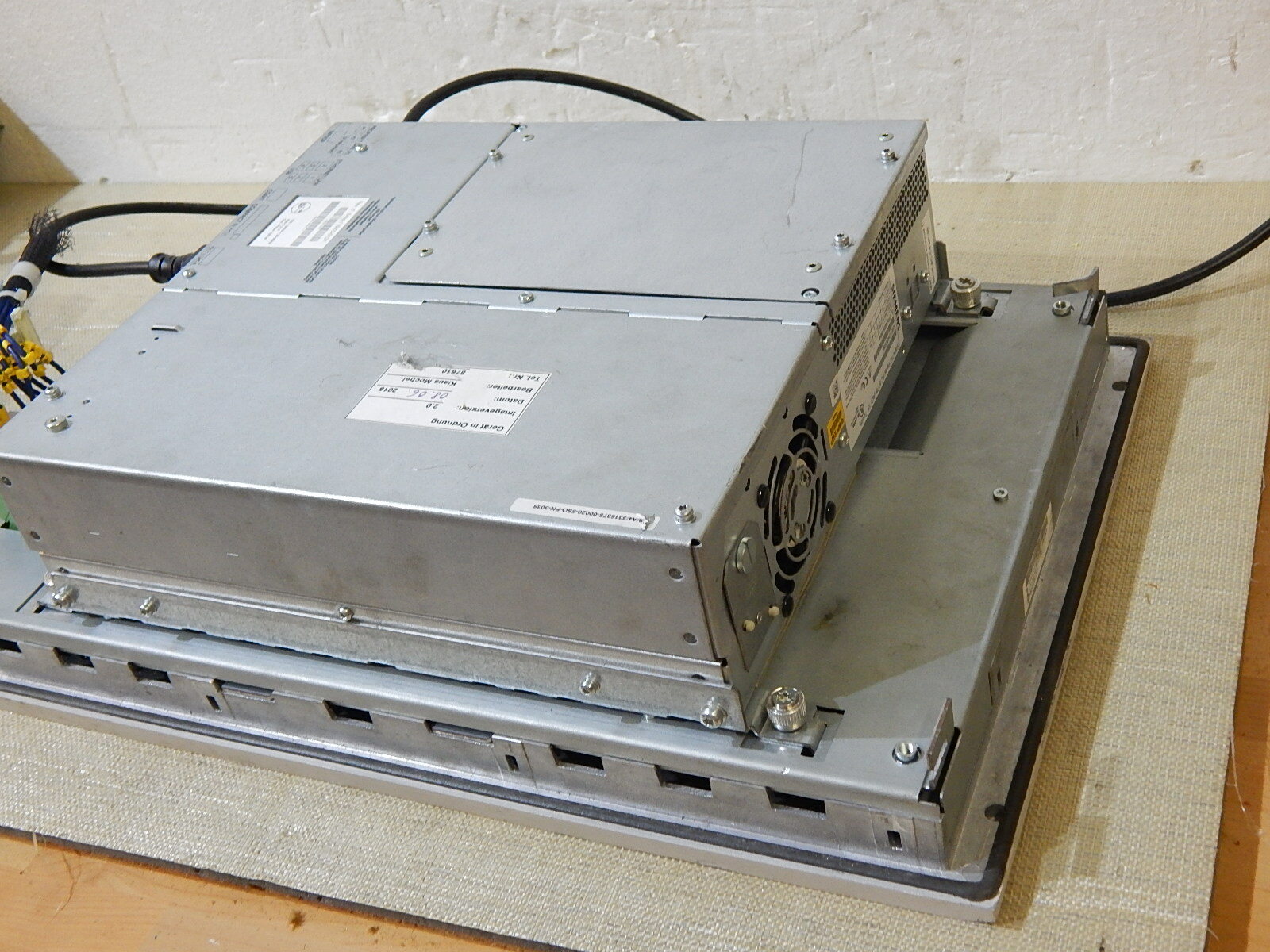 Siemens Simatic Panel PC 677B (AC) 15 Touch A5E02486984 Bildschirm gebrochen