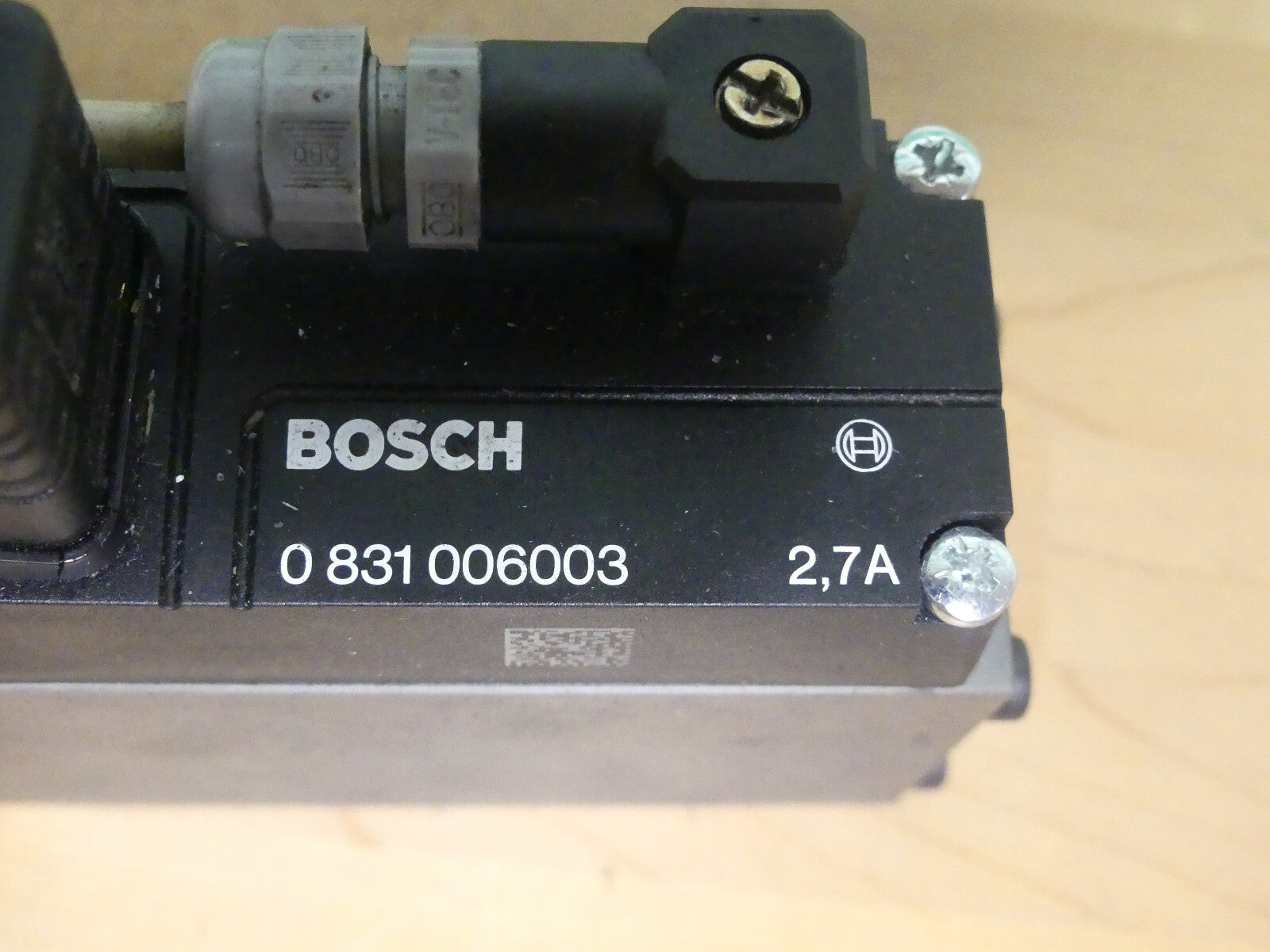 Bosch 0831006003 Ventil 0811404164 Proportionalventil