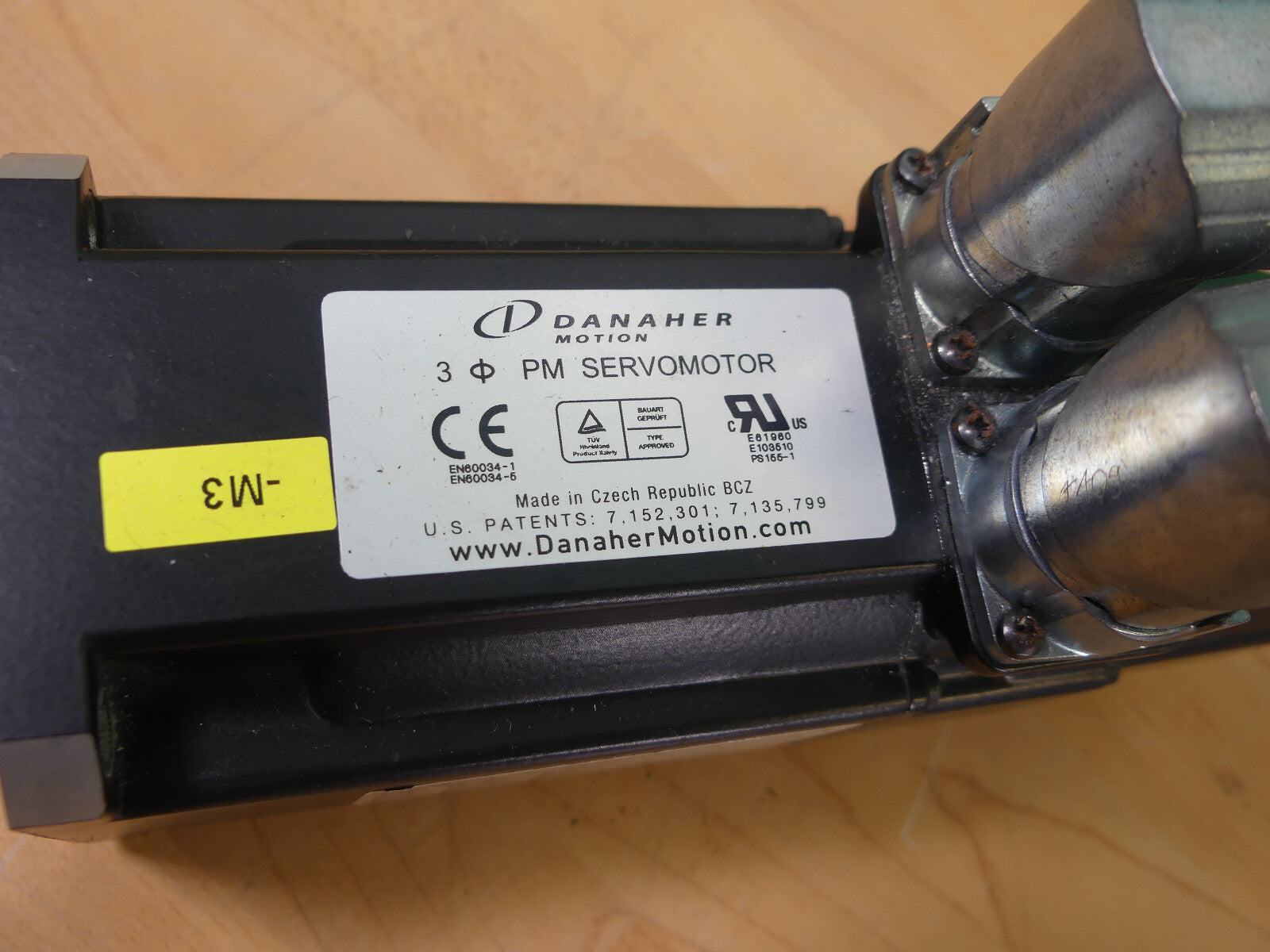 Kollmorgen Synchron-Servomotor AKM22C-ANB2R-00  Neuwertig