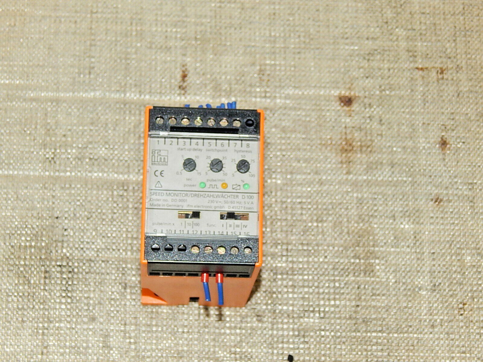  ifm DD0001 speed Monitor drehzahlwächter D 100   DD0001 used