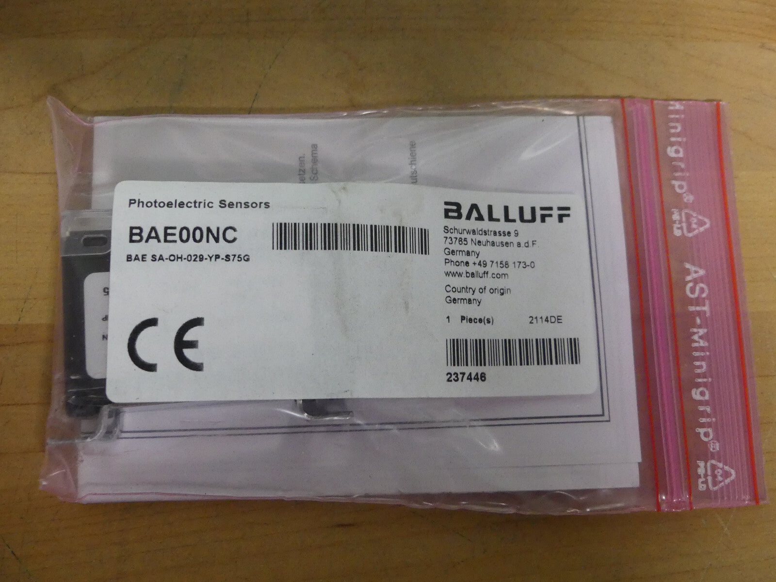 Balluff Photoelectric Sensor Micromote BAE00NC BAE SA-OH-029-YP-S75G