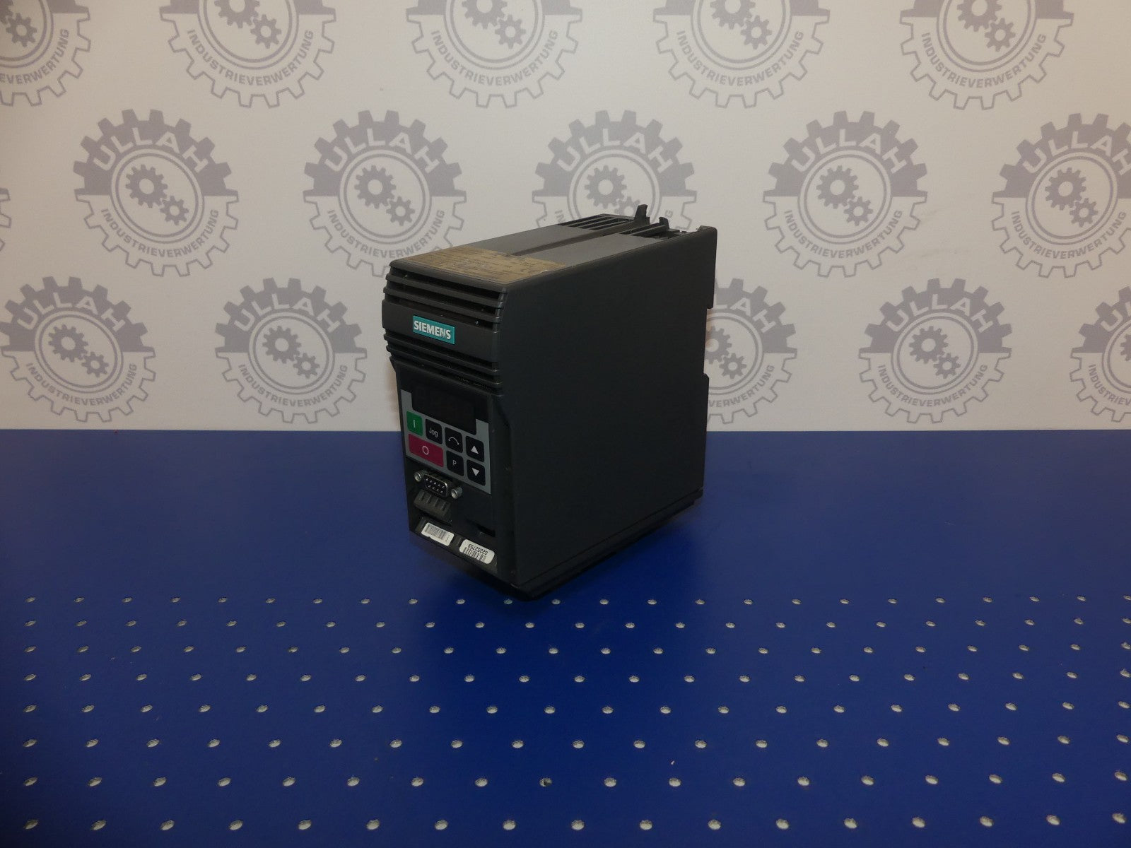 Siemens 6SE3214-0DA40 - Leicht beschädigt
