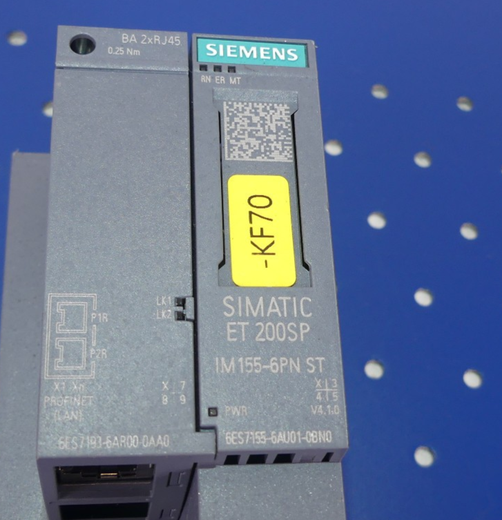 SIEMENS 6ES7 155-6AU01-0BN0 + 6ES7 193-6AR00-0AA0