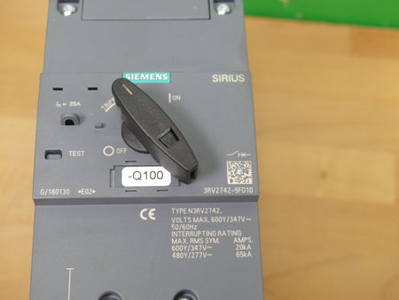 SIEMENS Leistungsschalter 3RV2742-5FD10