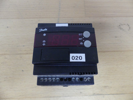 DANFOSS EKC 301 EKA 173/5
