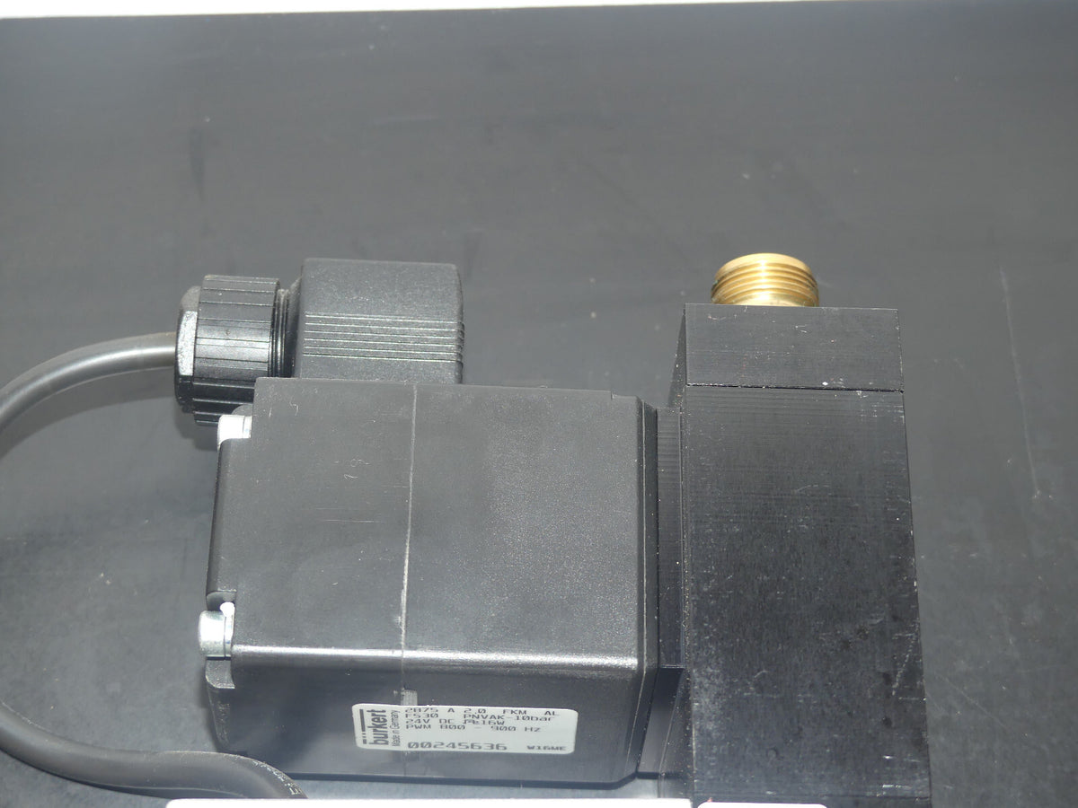 Massendurchflussregler BÜRKERT 8626  100 N1/min AR mit 2875 A 2.0 FKM s.Bilder