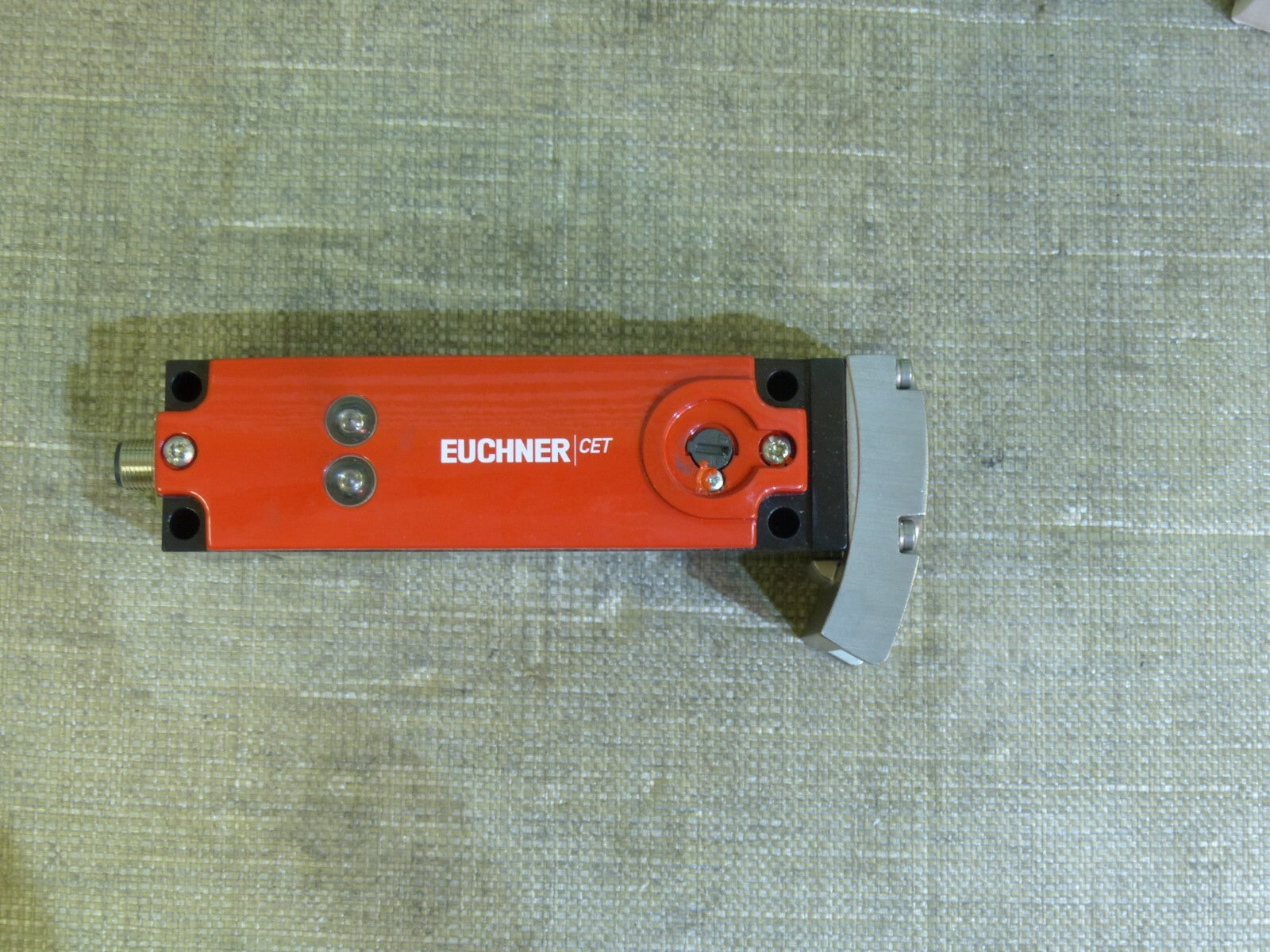 Euchner CET1-AX-LRA-00-50L-SA s. Bilder