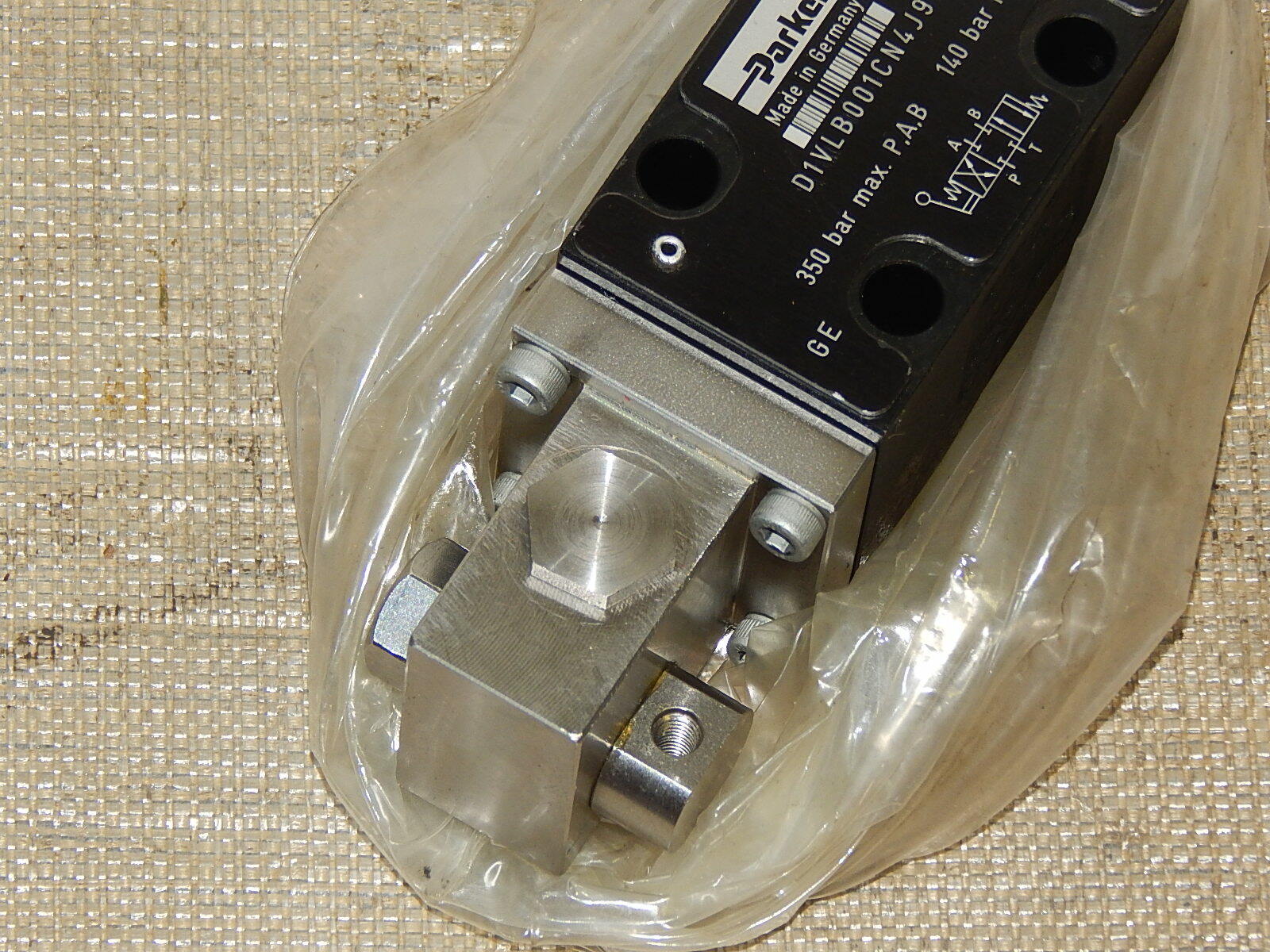 Parker D1VLB001CN4J91 Ventil 350 bar