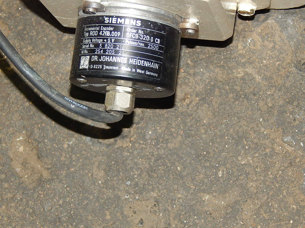 Siemens Servomotor 1FT5102-0AC01-Z  mit Siemens Drehgeber Used siehe Bilder  