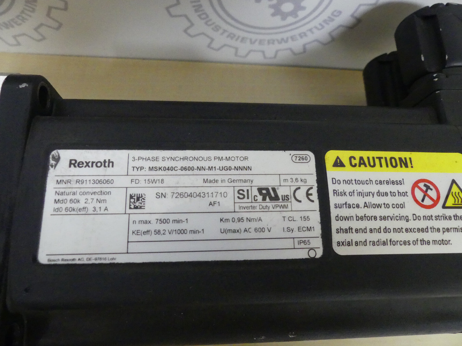 REXROTH MSK040C-0600-NN-M1-UGO-NNNN + NEUGART WPLE60 i=4