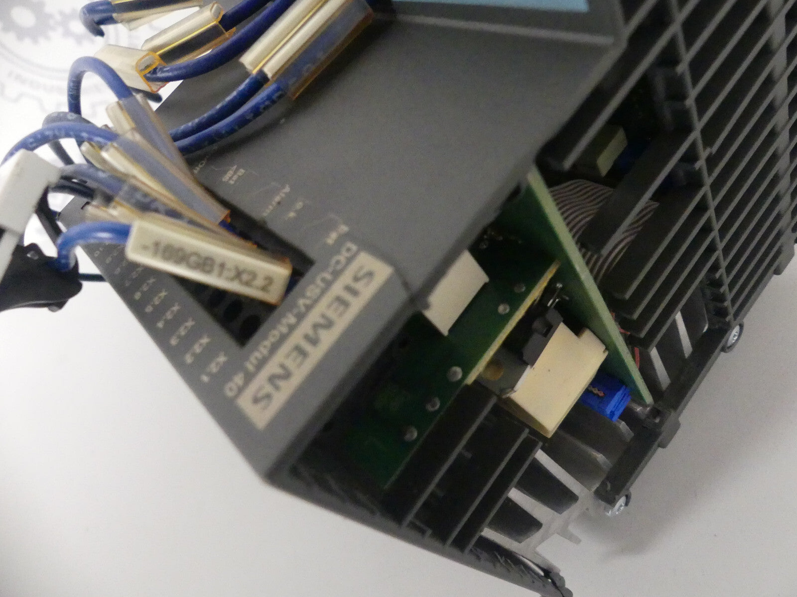 Siemens 6EP1931-2FC42 Leicht beschädigt