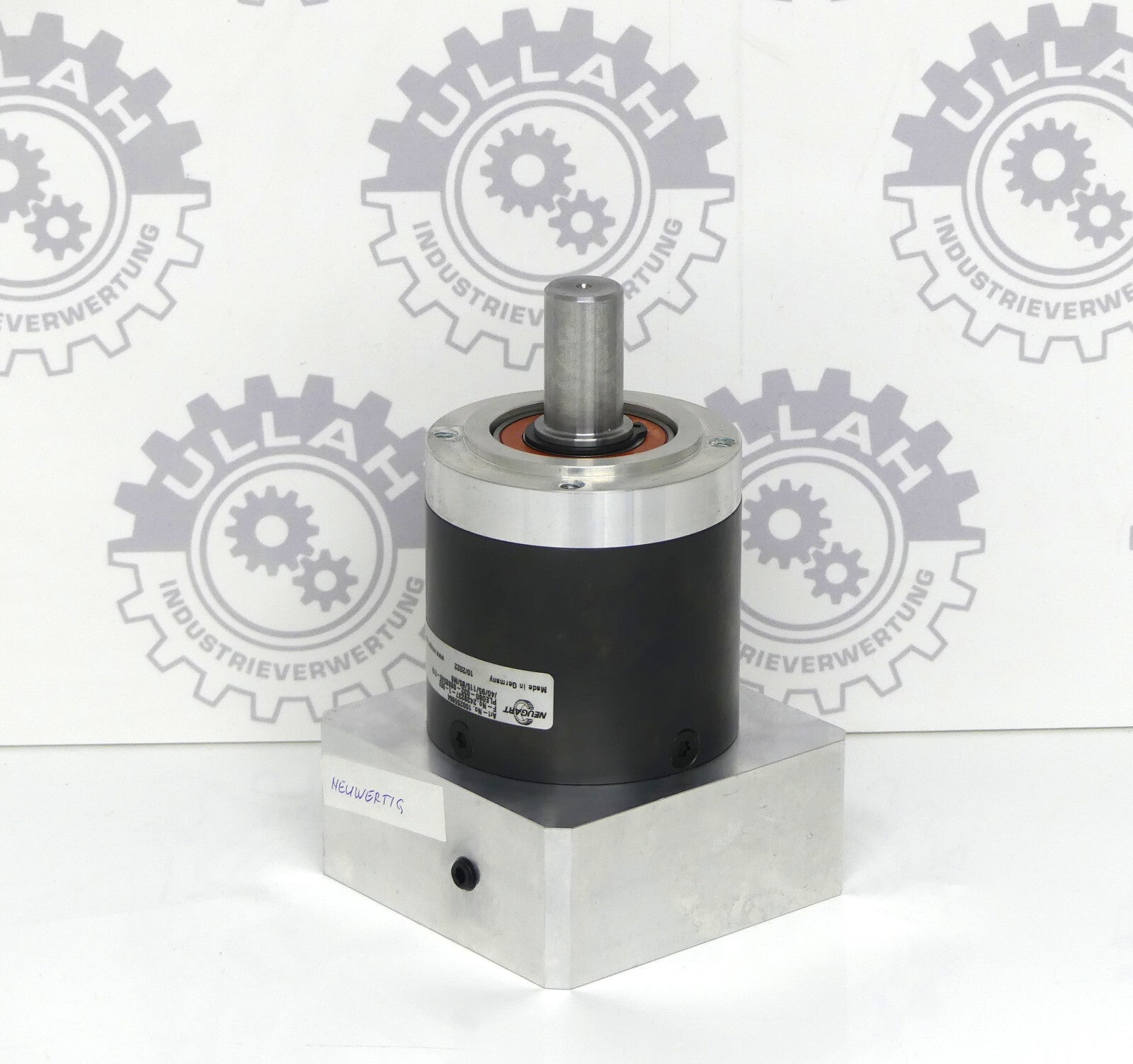 NEUGART PLE080-032-SSSB3AE-E19 ( NEUWERTIG )