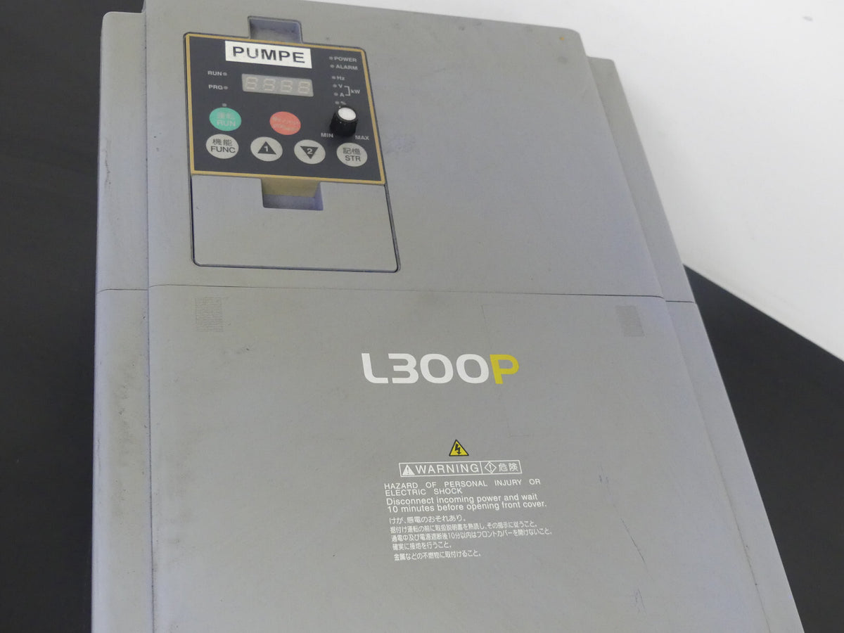 Frequenzumrichter Hitachi L300P - 300HFE2 s.Bilder